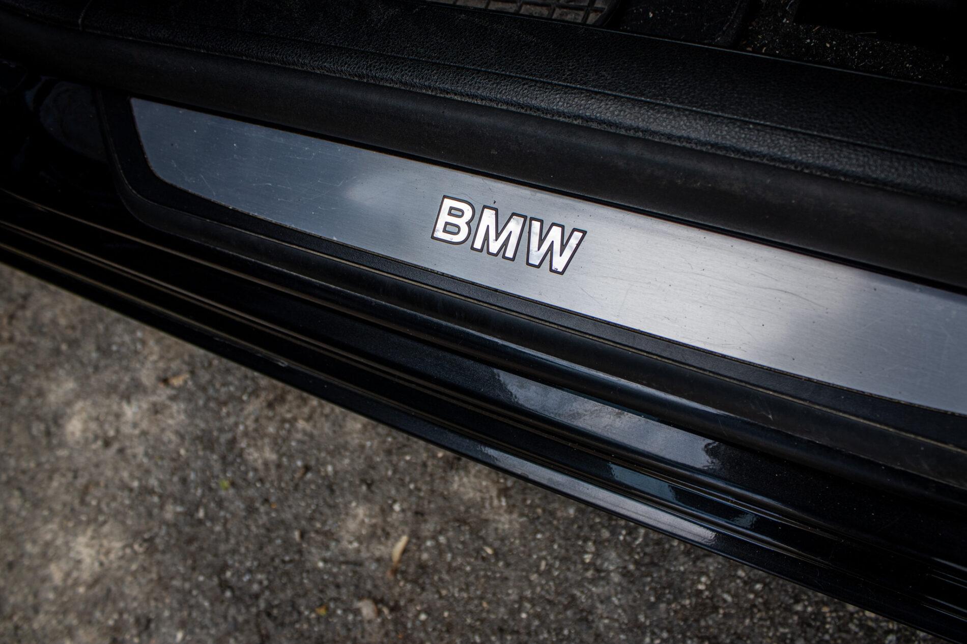 2013 BMW 750d, černá sedan, 231 861 km