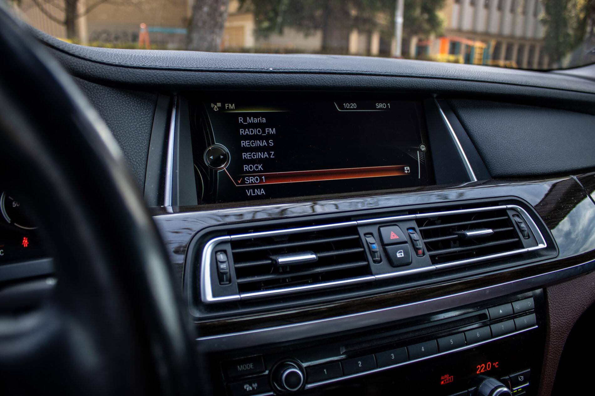 2013 BMW 750d, černá sedan, 231 861 km