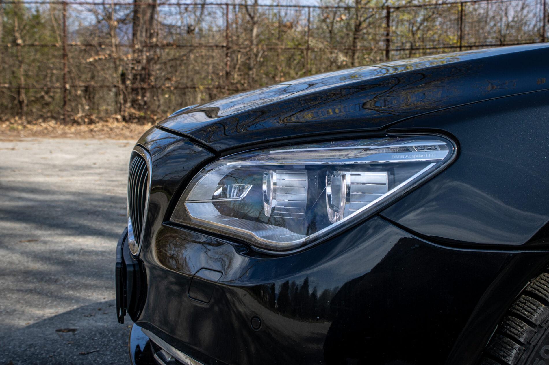 2013 BMW 750d, černá sedan, 231 861 km