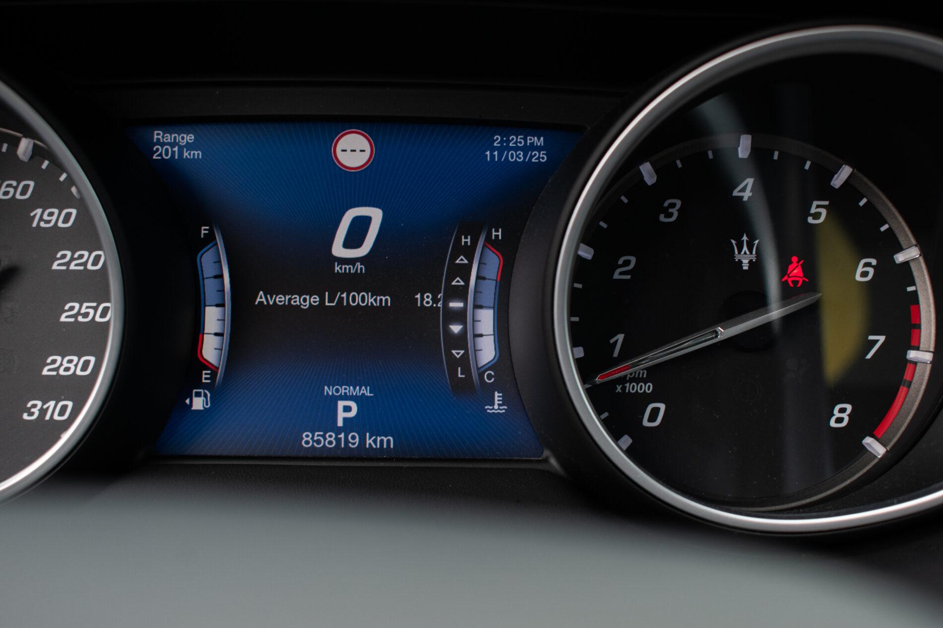 2019 Maserati Levante, bílá suv, 85 819 km