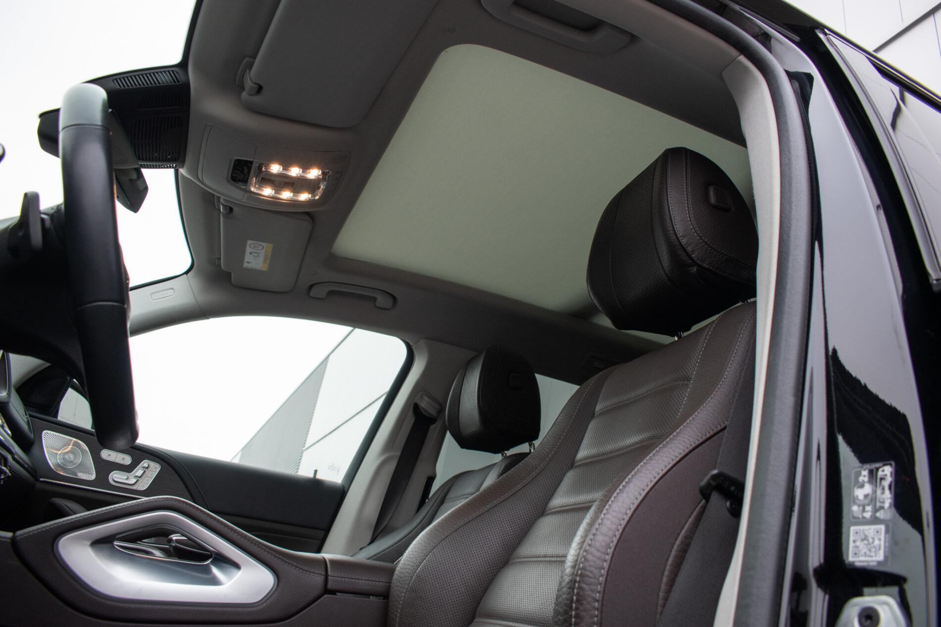 2022 Mercedes-Benz GLS 580, černá suv, 71 134 km