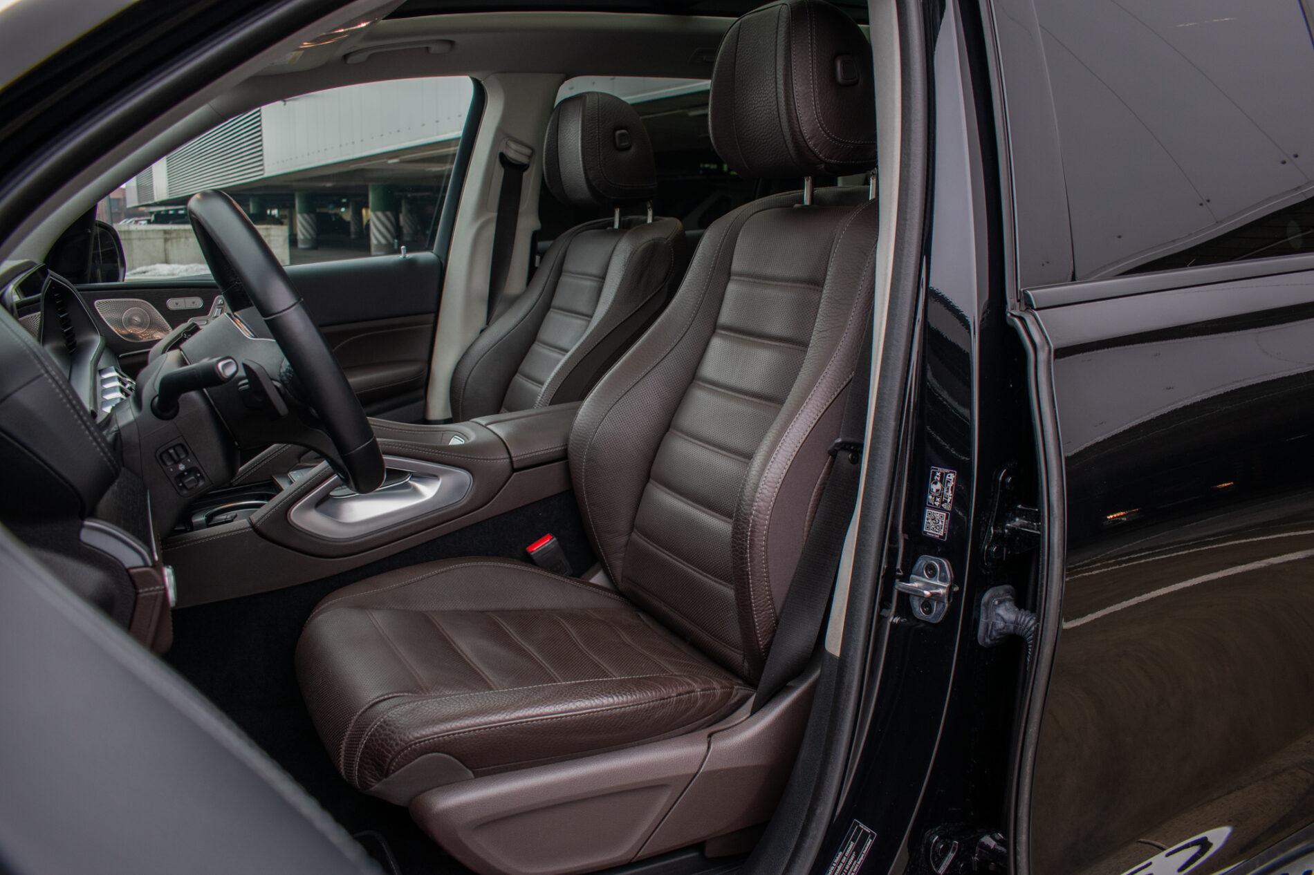 2022 Mercedes-Benz GLS 580, černá suv, 71 134 km