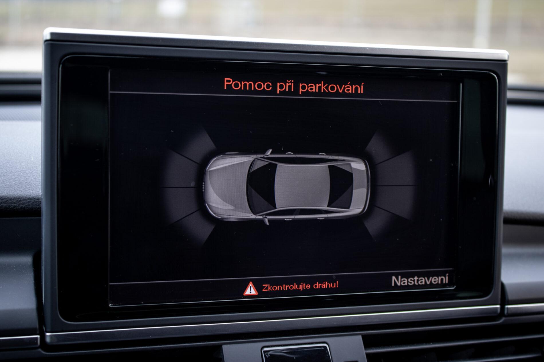 2013 AUDI A6, černá sedan, 273 960 km