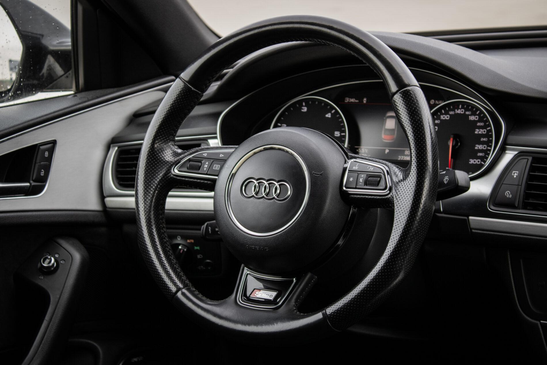 2013 AUDI A6, černá sedan, 273 960 km