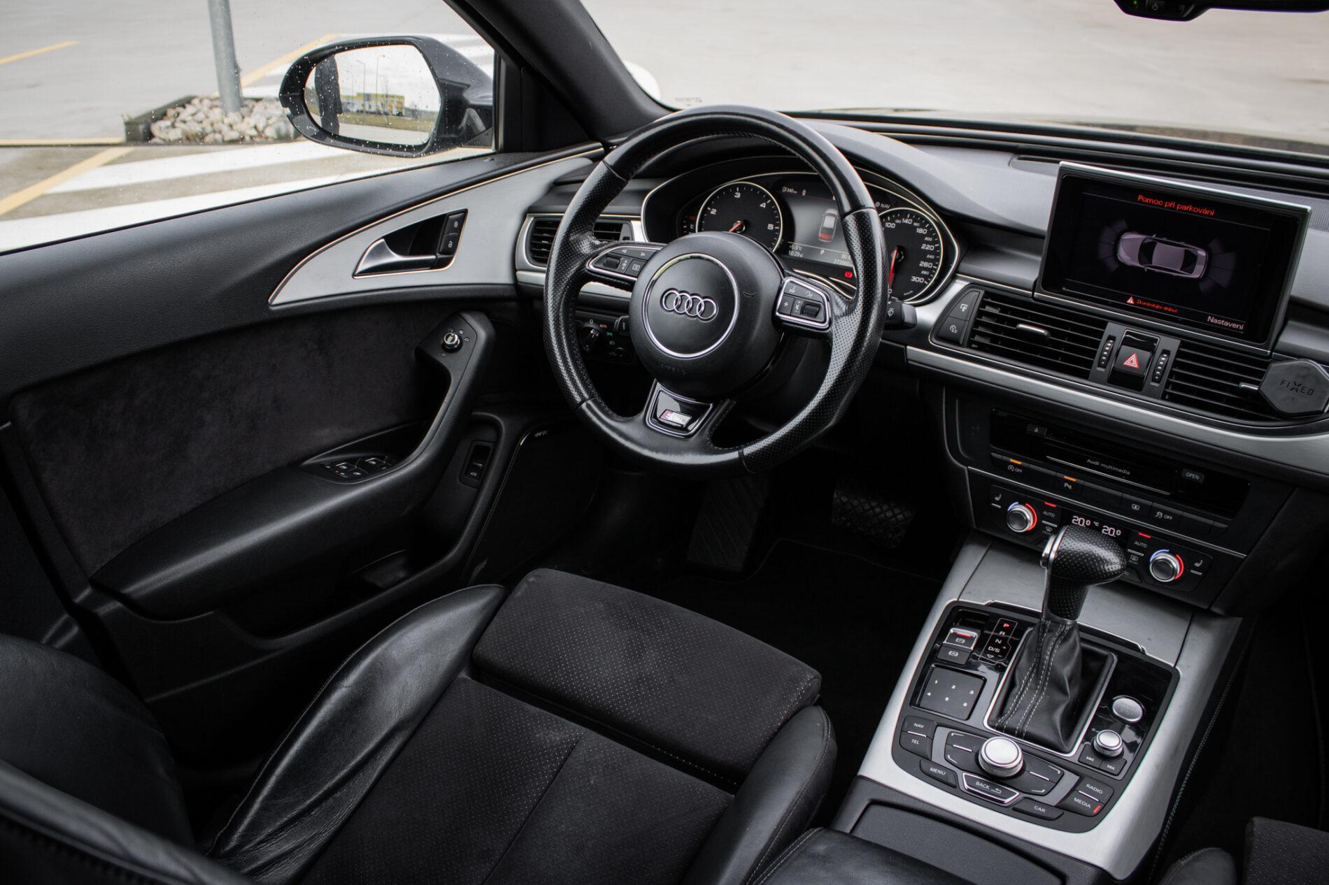 2013 AUDI A6, černá sedan, 273 960 km
