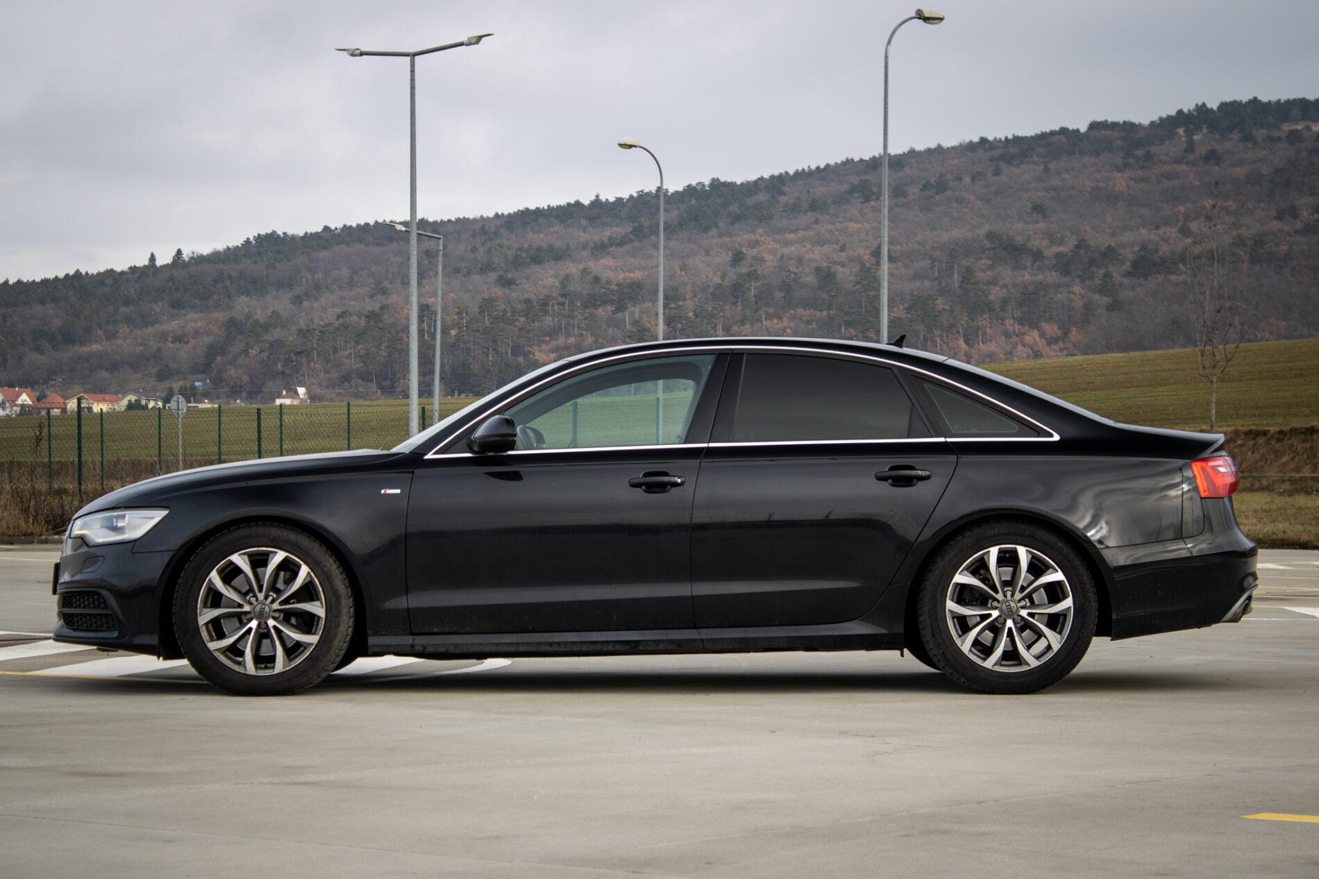 2013 AUDI A6, černá sedan, 273 960 km
