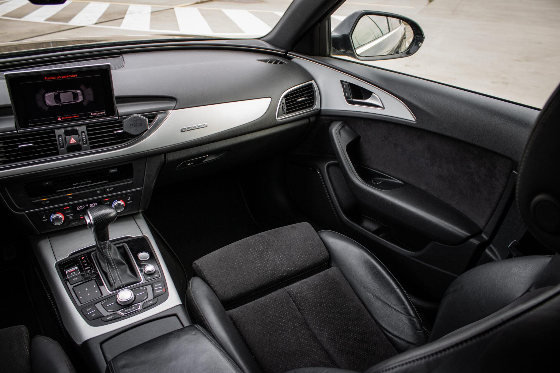 2013 AUDI A6, černá sedan, 273 960 km