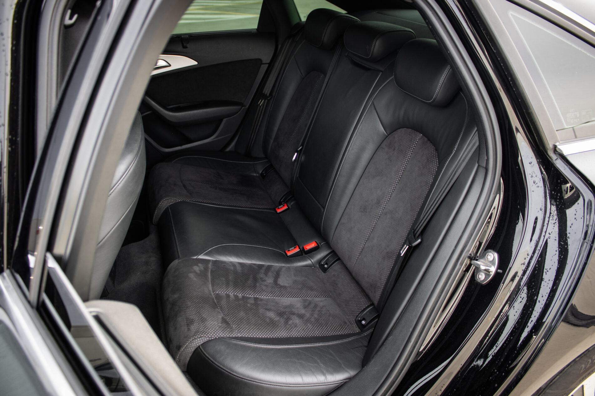 2013 AUDI A6, černá sedan, 273 960 km