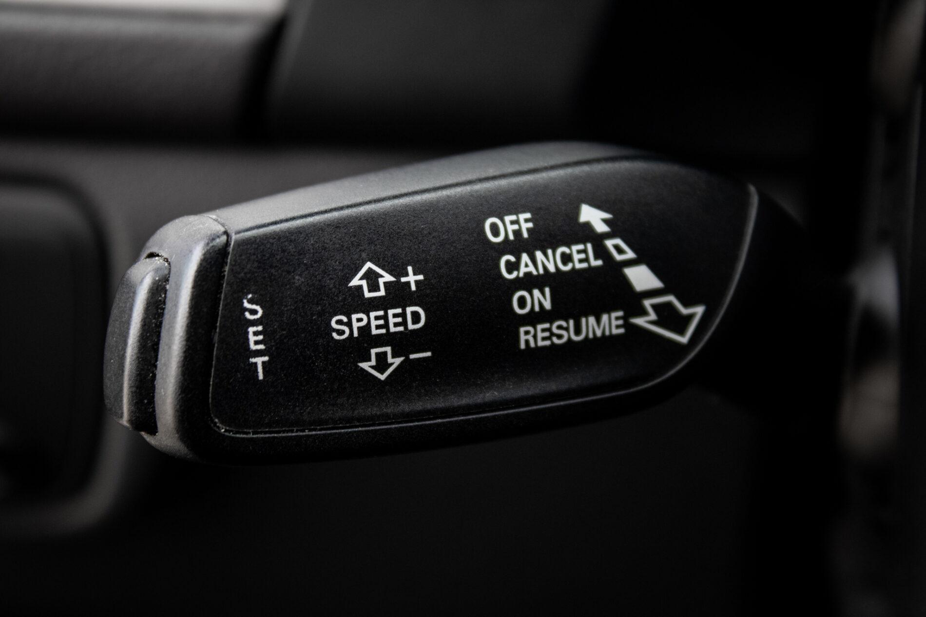 2013 AUDI A6, černá sedan, 273 960 km