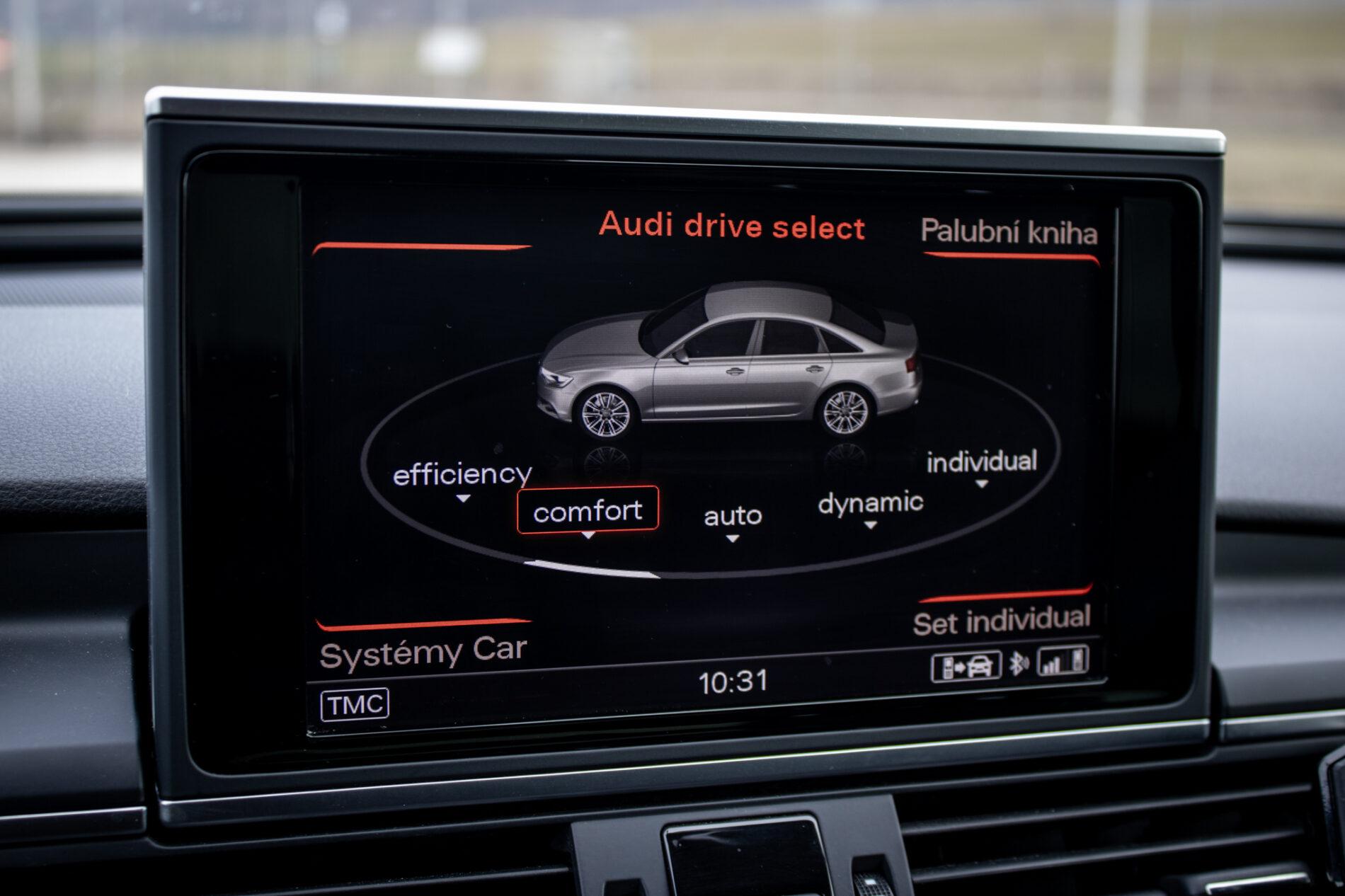 2013 AUDI A6, černá sedan, 273 960 km