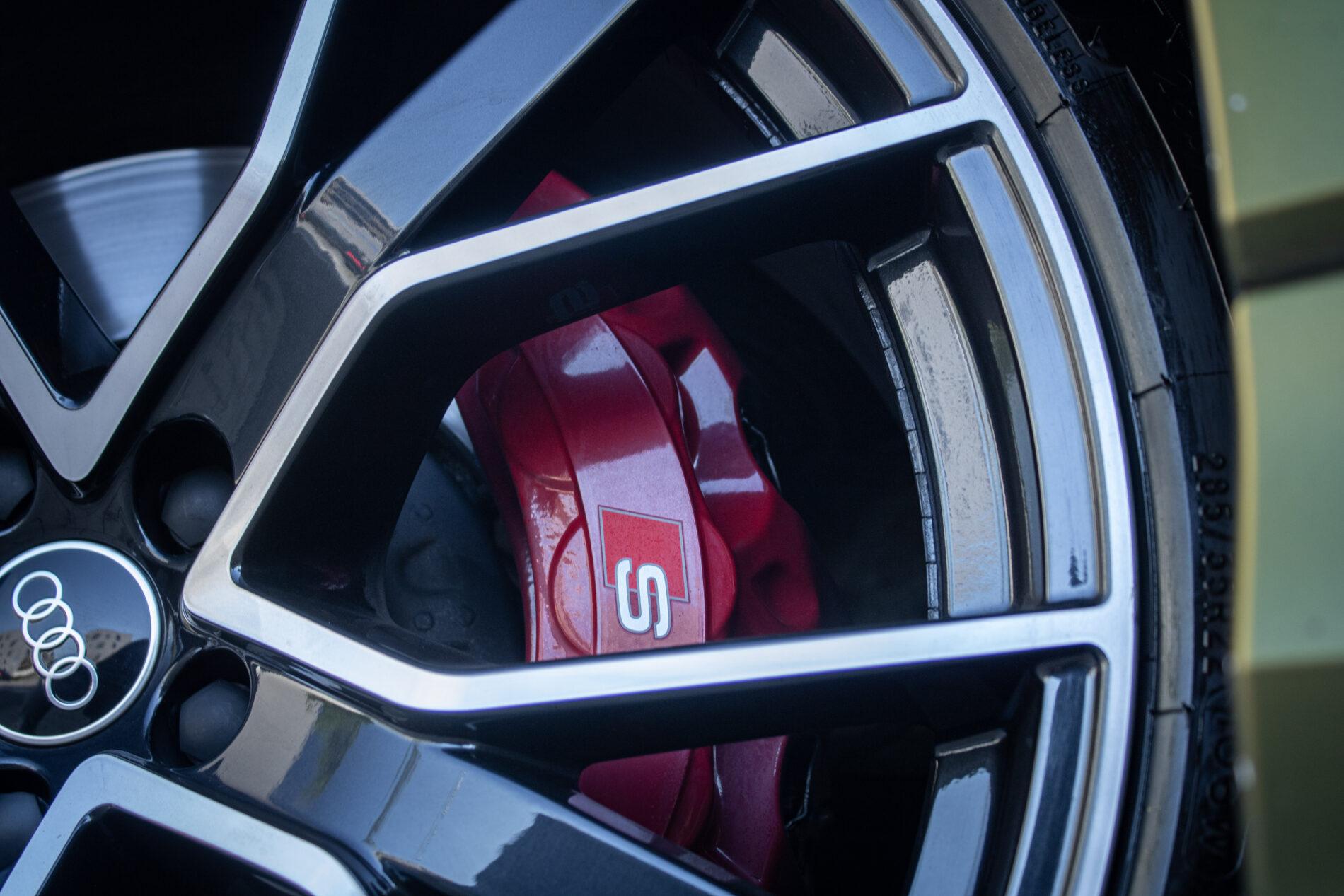 2025 AUDI SQ7, zelená suv, 36 219 km