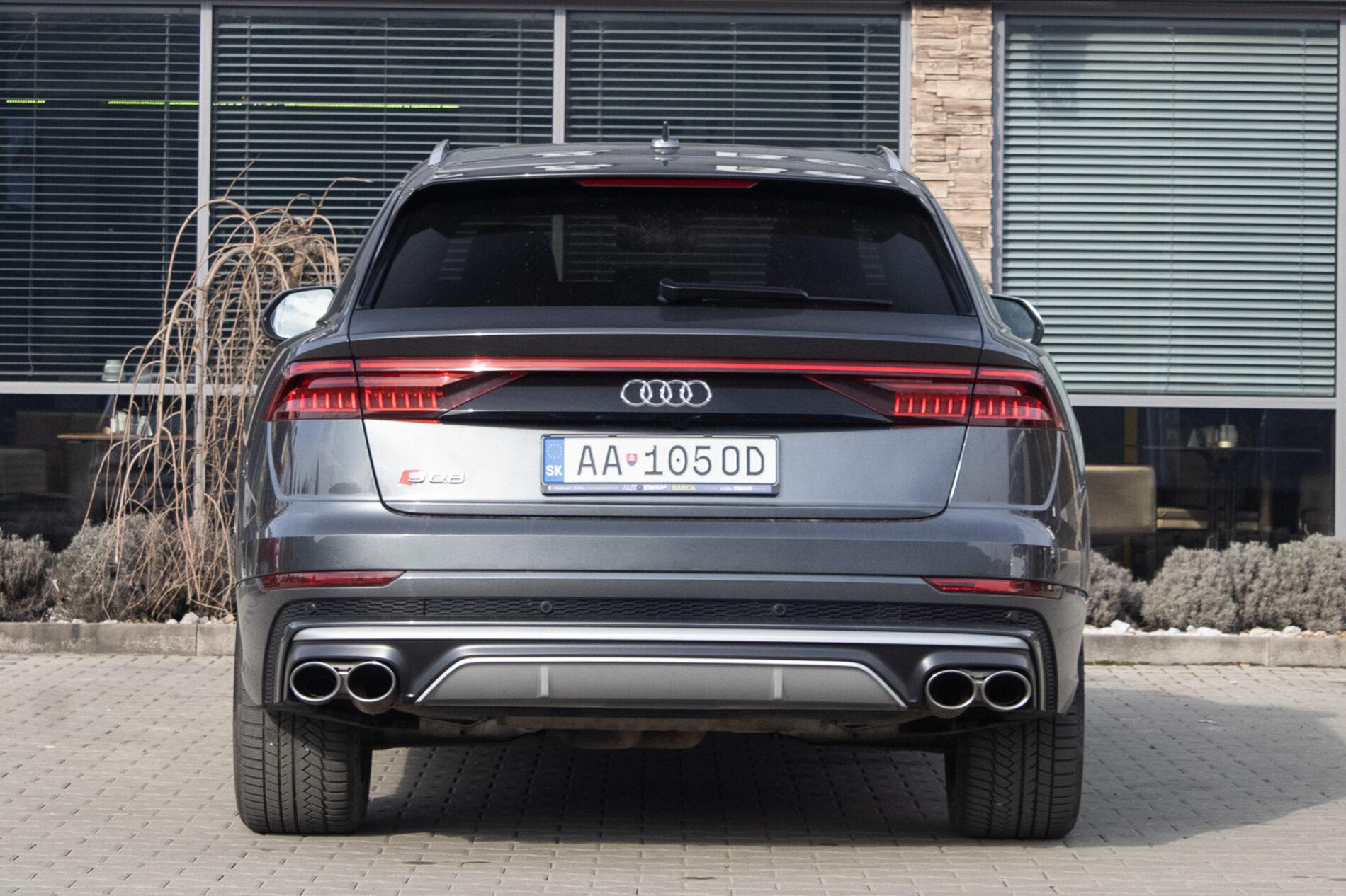 2021 AUDI SQ8, šedá suv, 122 000 km