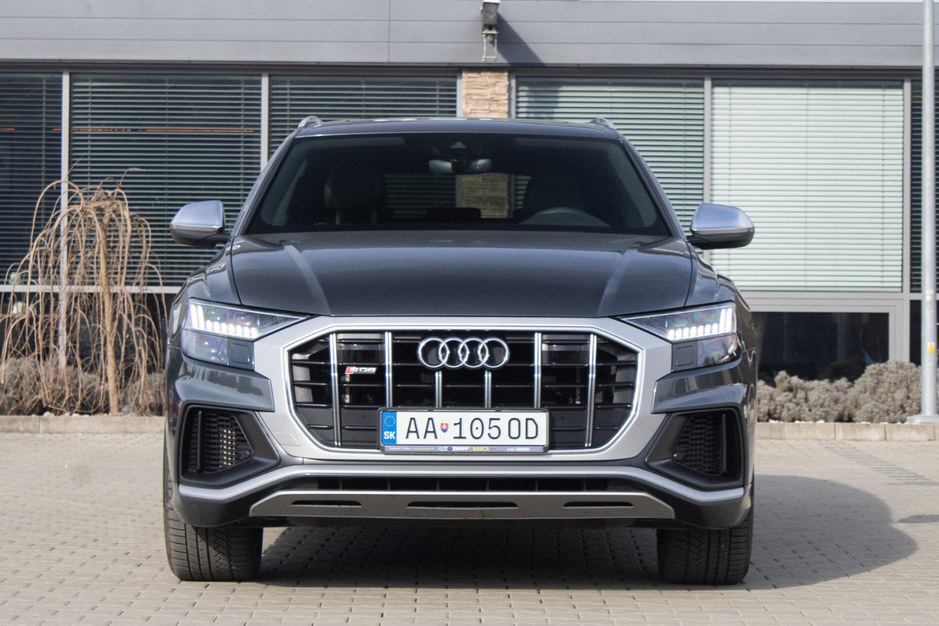 2021 AUDI SQ8, šedá suv, 122 000 km