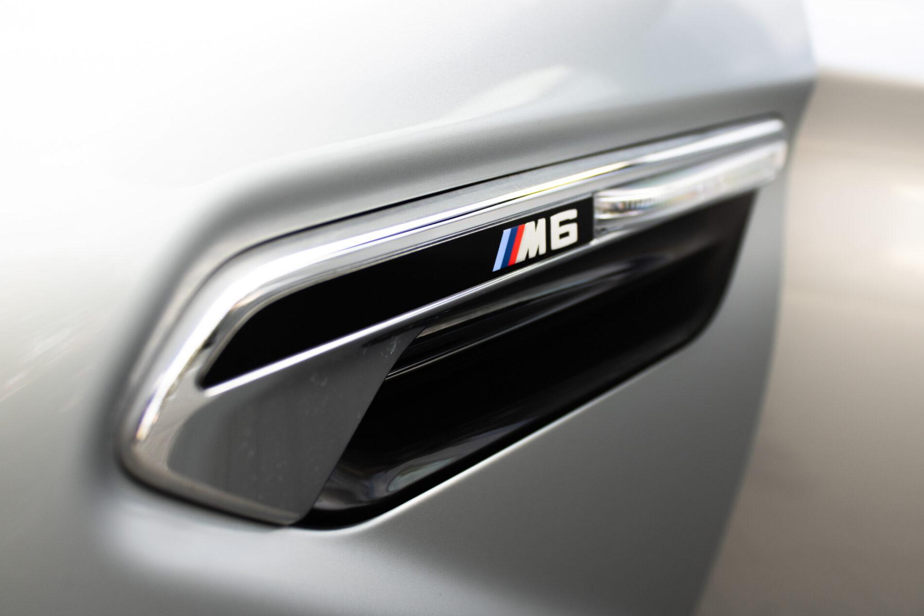 2017 BMW M6, šedá sedan, 30 396 km