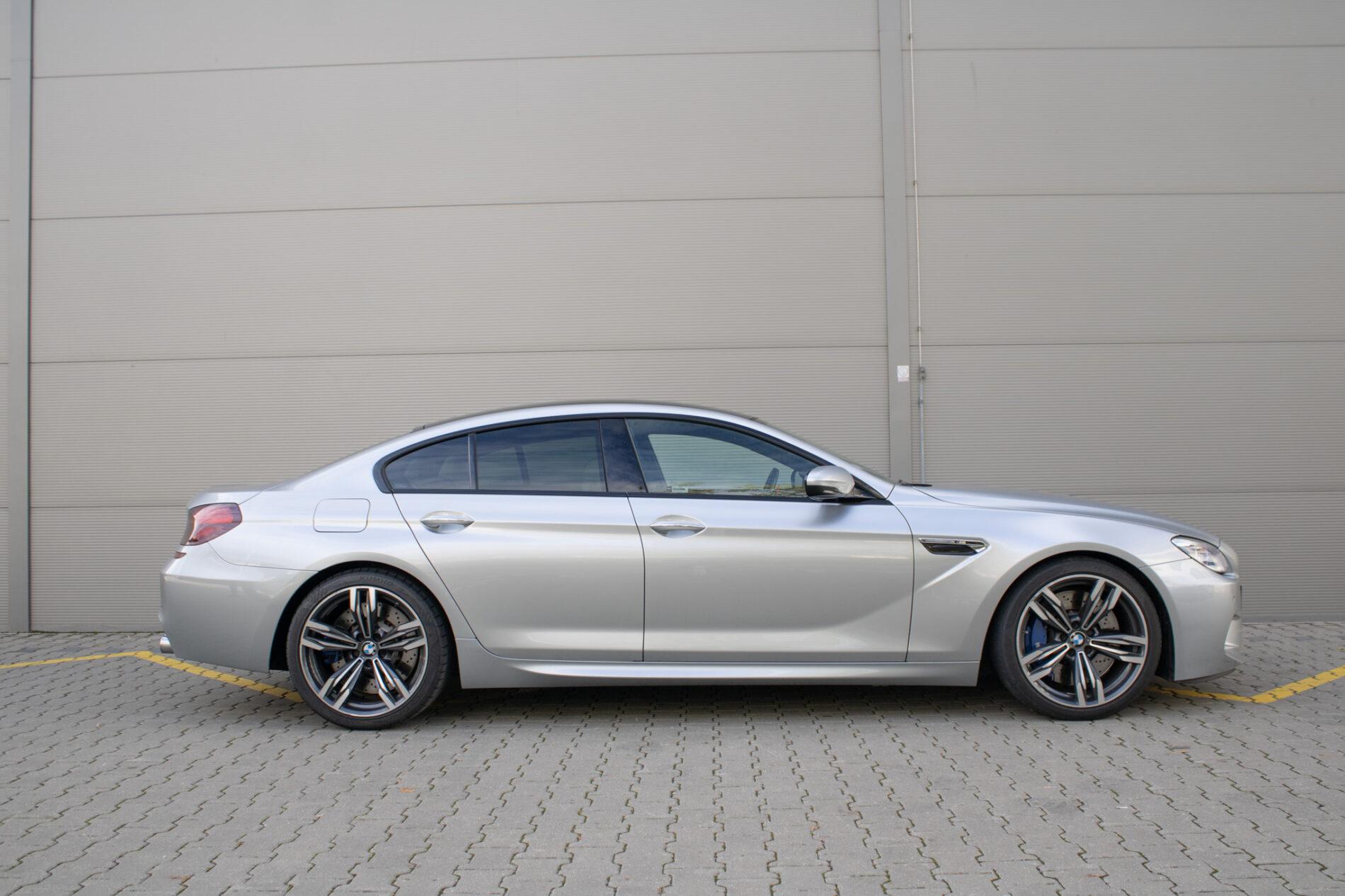 2017 BMW M6, šedá sedan, 30 396 km
