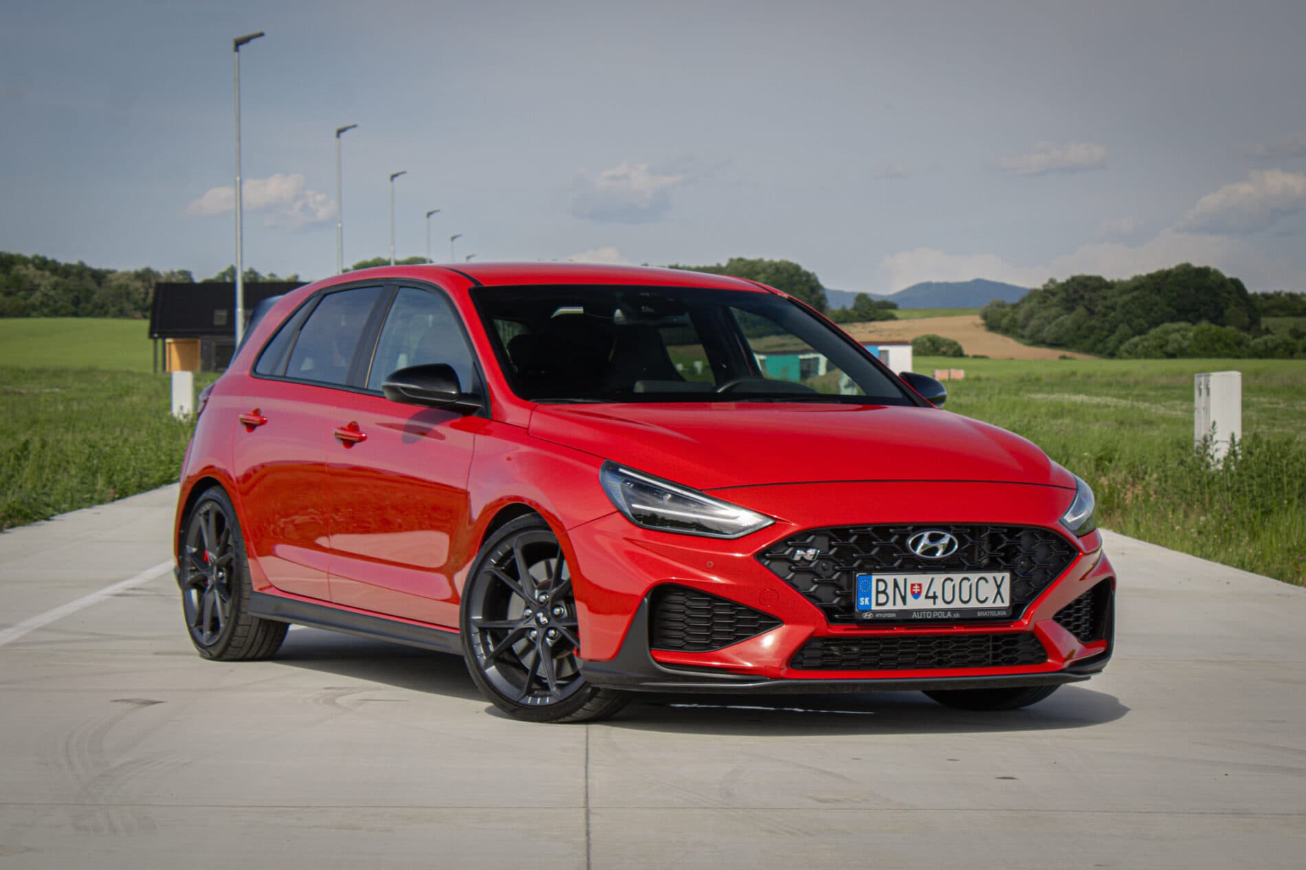 2021 Hyundai i30 N, červená hatchback, 46 172 km