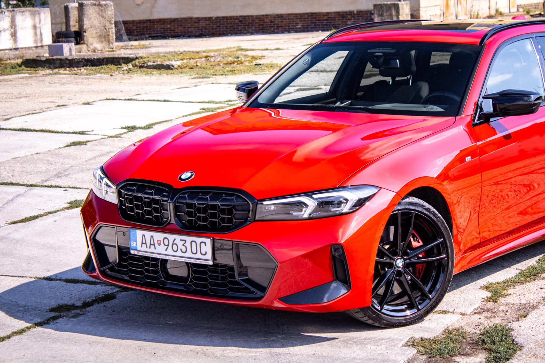 2023 BMW M340i, červená kombi, 36 400 km