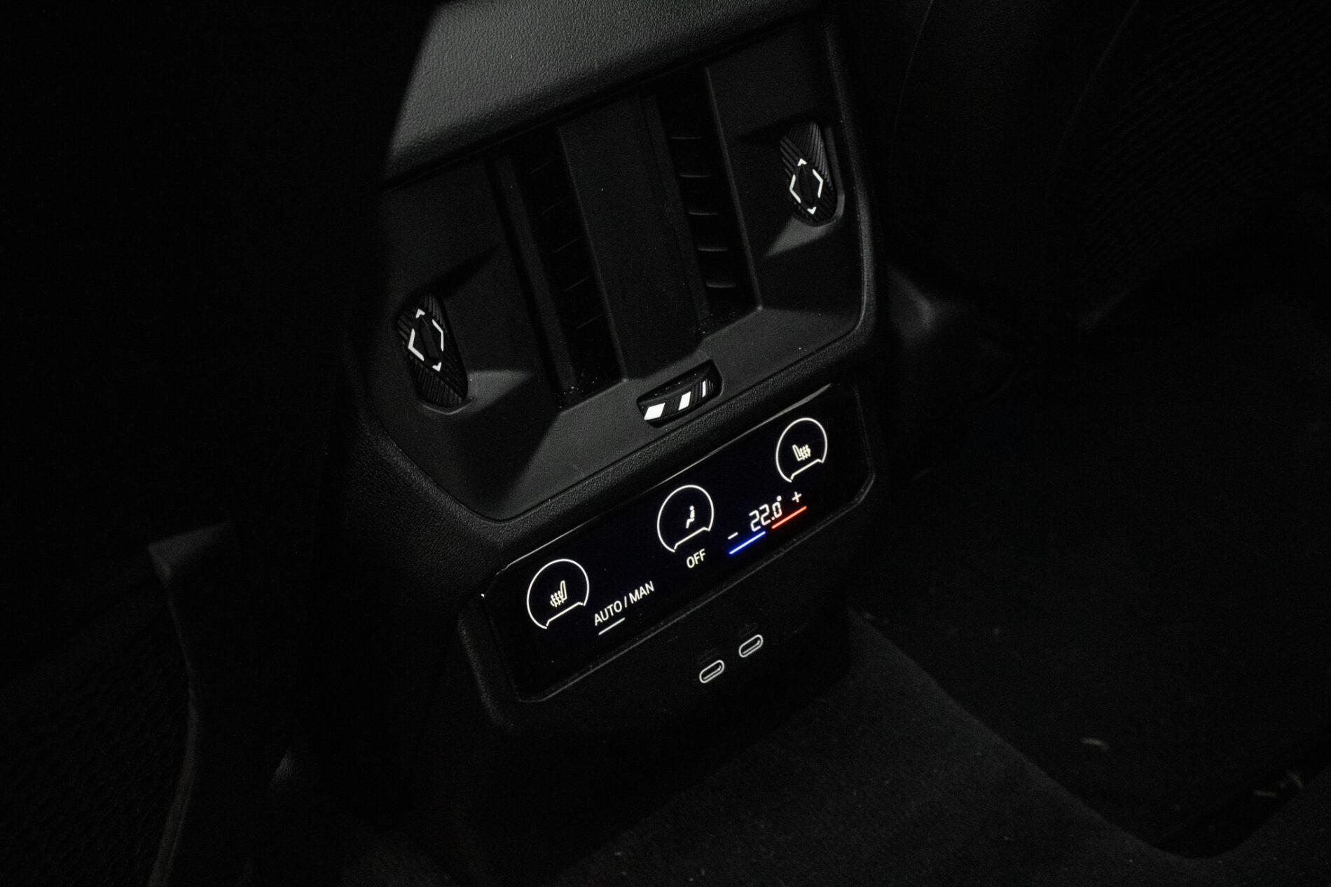 2025 BMW X3 M50, šedá suv, 19 096 km