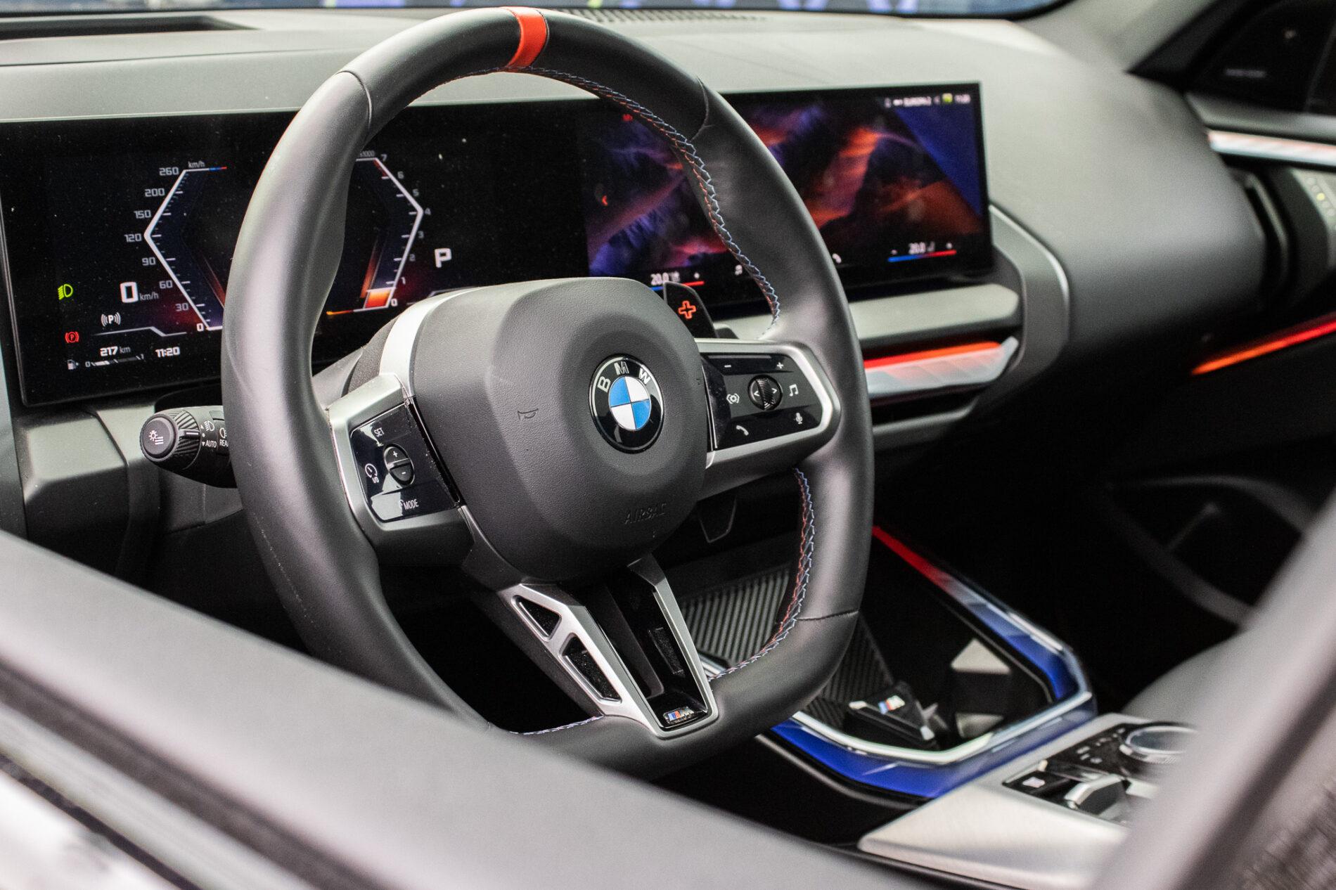 2025 BMW X3 M50, šedá suv, 19 096 km