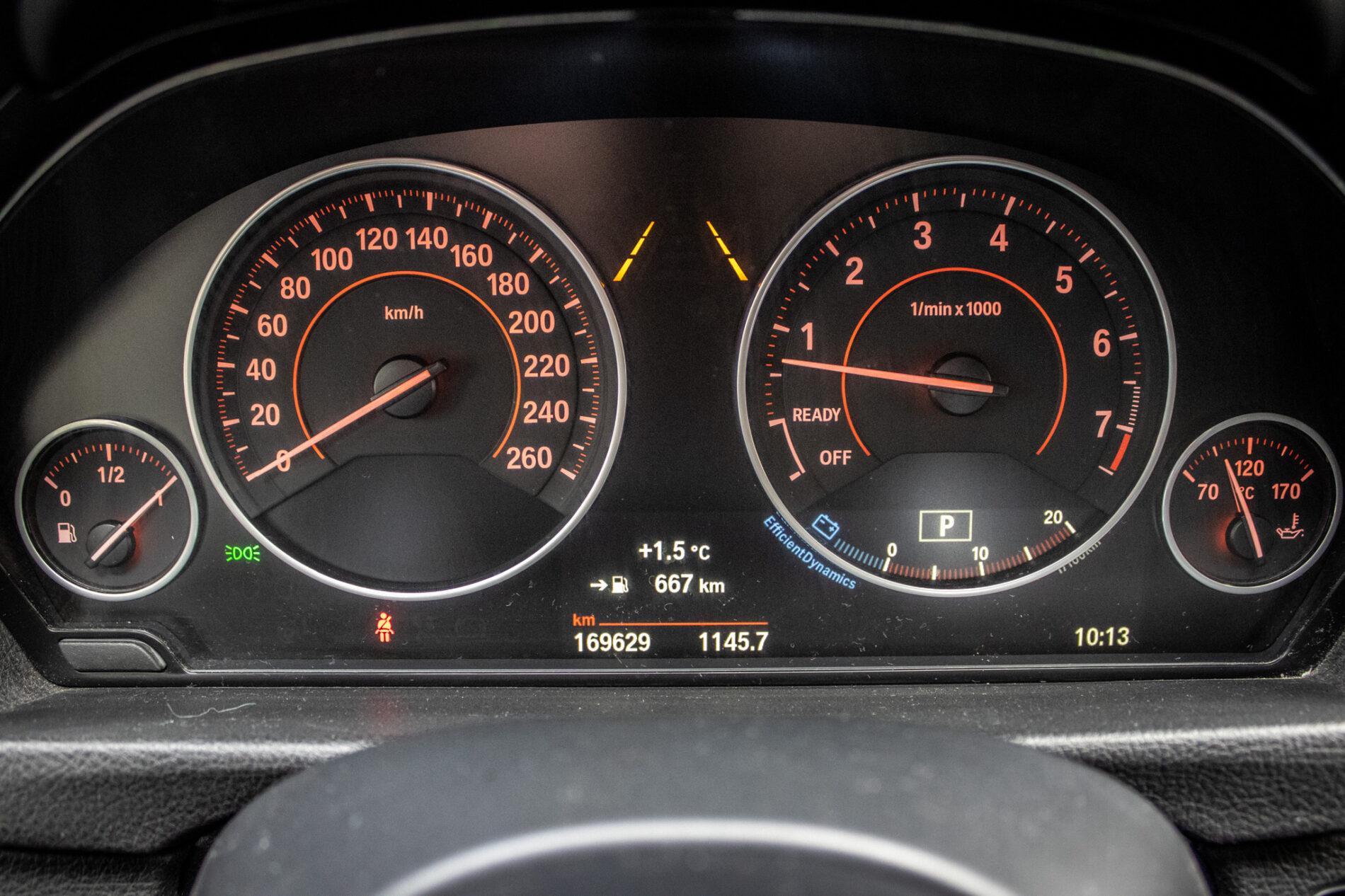2015 BMW 328i, modrá kombi, 169 629 km