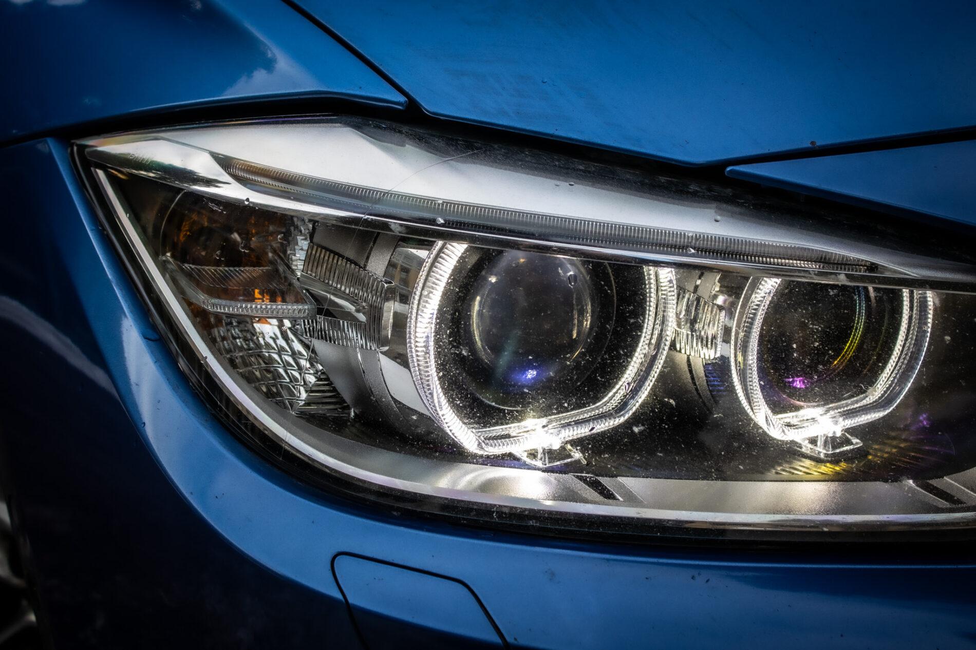 2015 BMW 328i, modrá kombi, 169 629 km