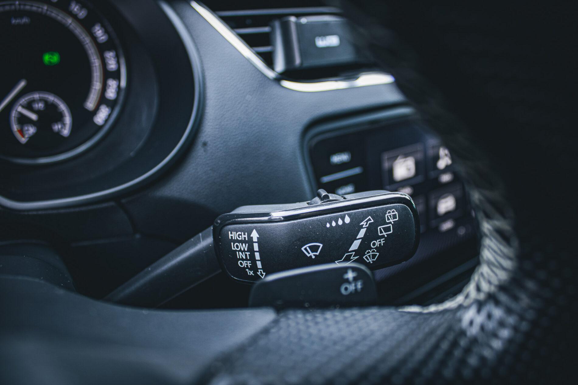 2017 Skoda Octavia RS, černá kombi, 216 446 km