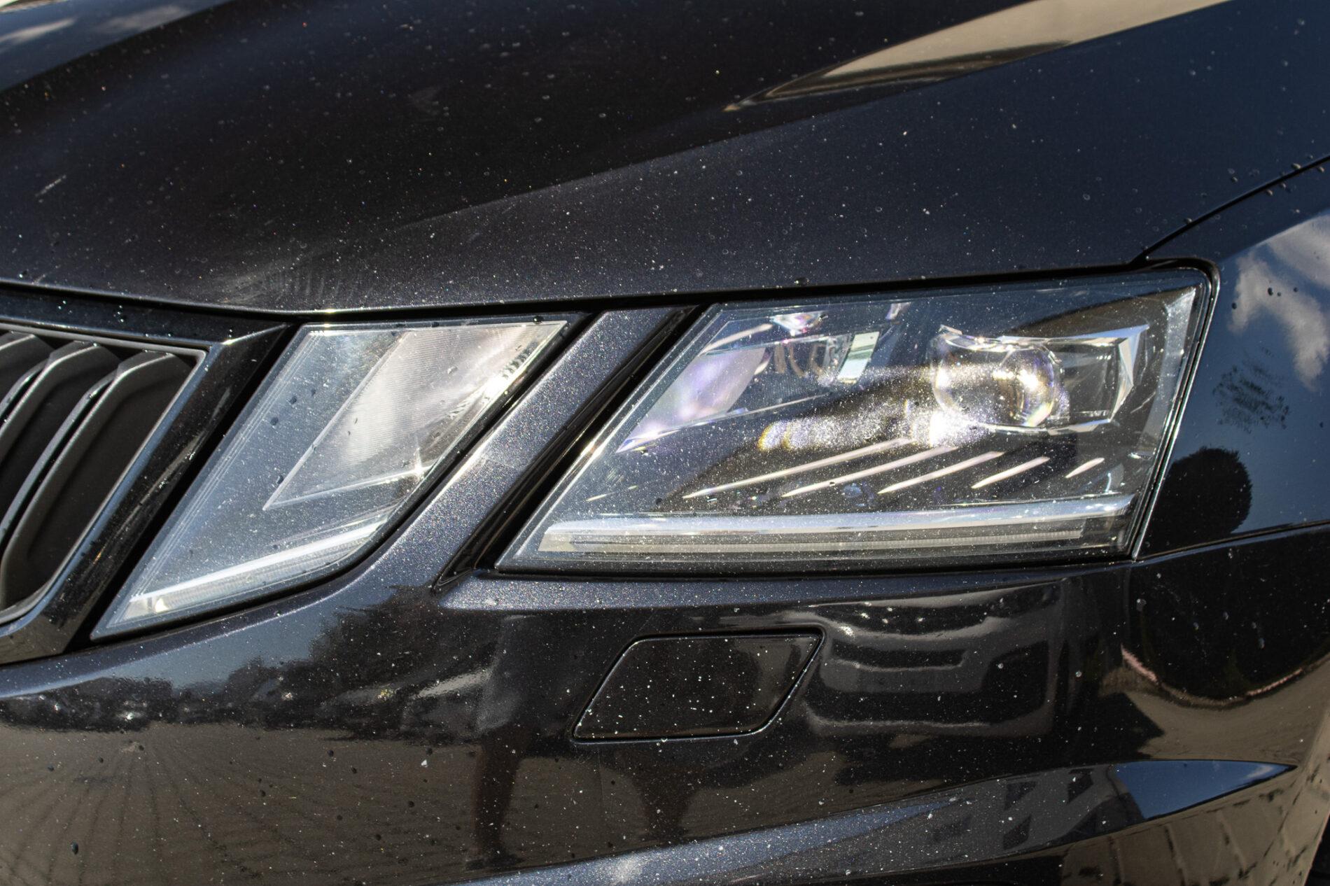 2017 Skoda Octavia RS, černá kombi, 216 446 km