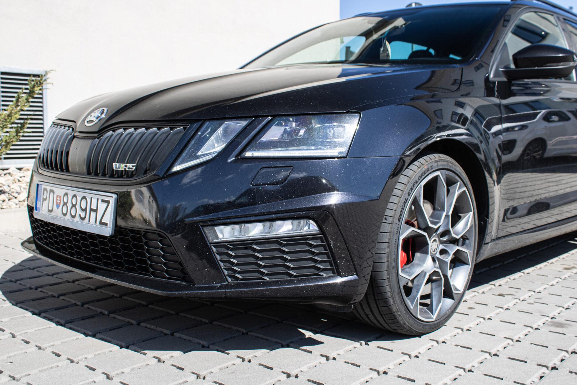2017 Skoda Octavia RS, černá kombi, 216 446 km