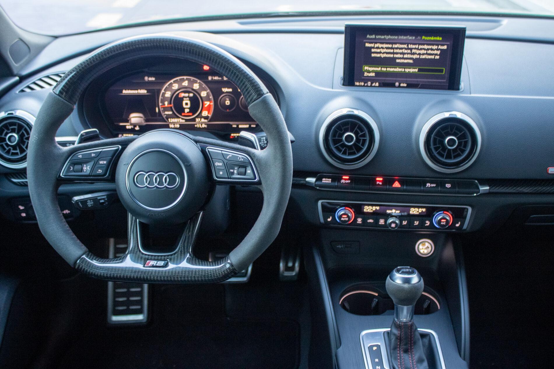 2018 AUDI RS3, zelená hatchback, 126 815 km