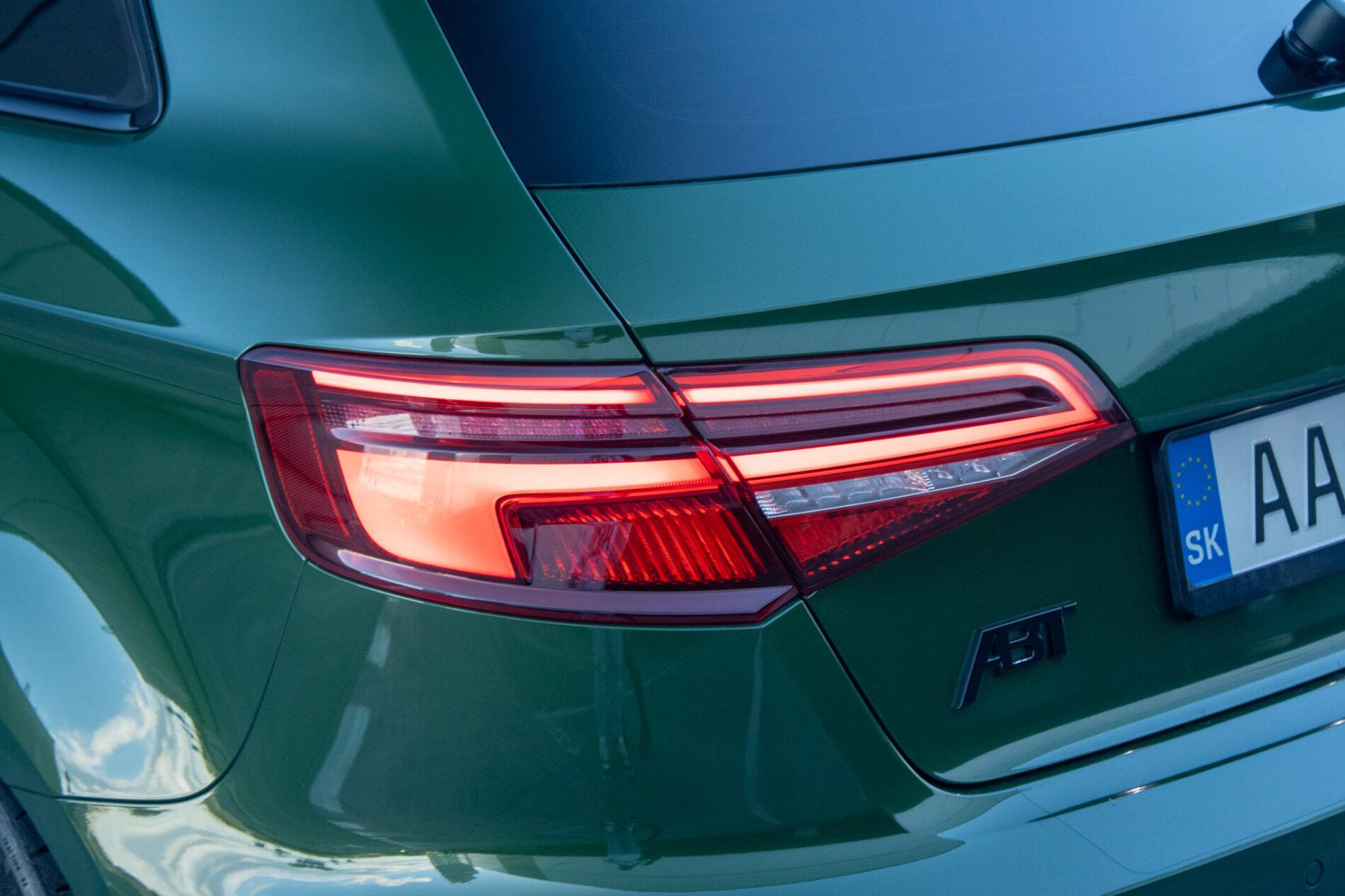 2018 AUDI RS3, zelená hatchback, 126 815 km
