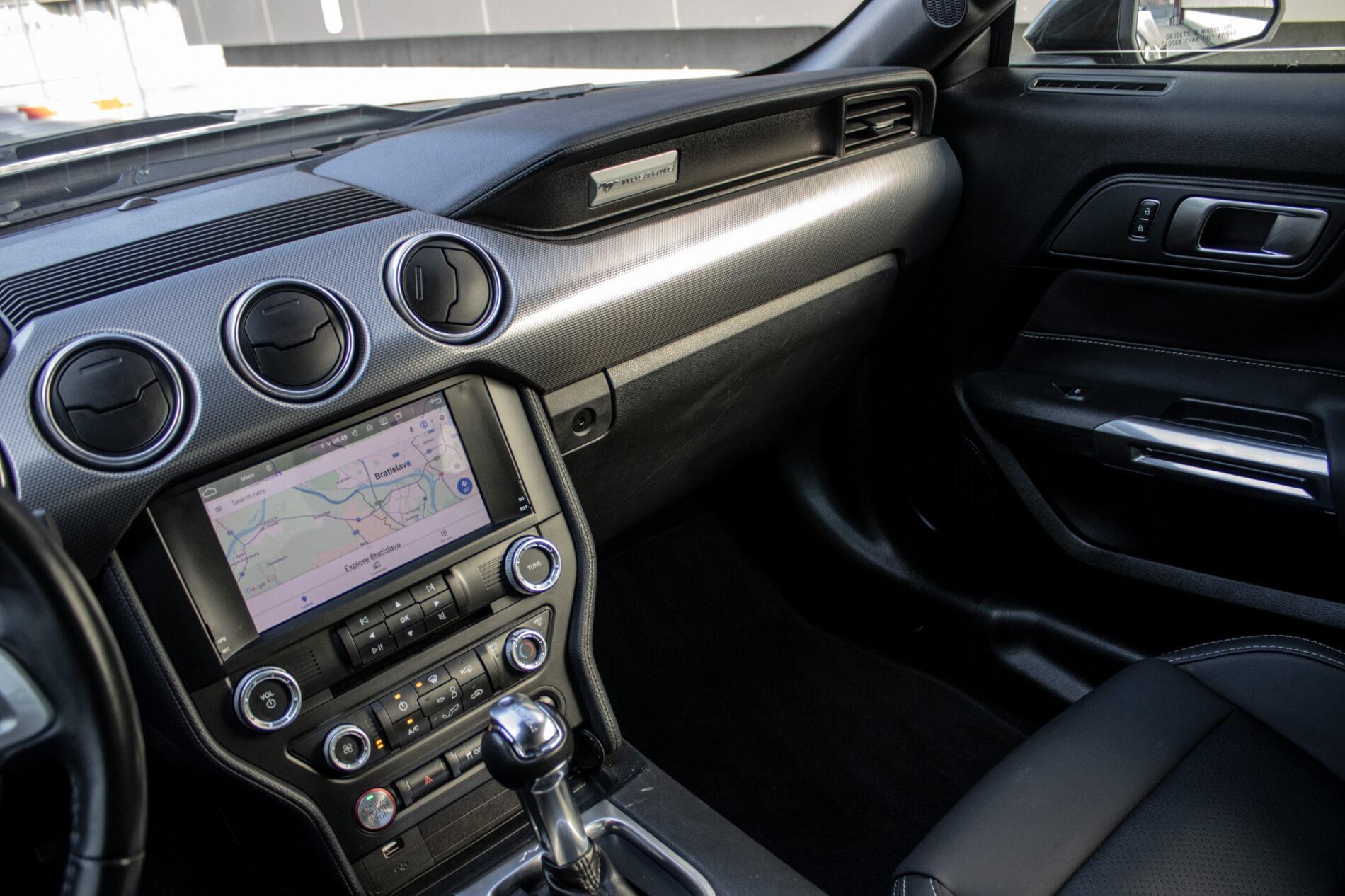 2022 Ford Mustang Mach 1, šedá kupé, 83 631 km