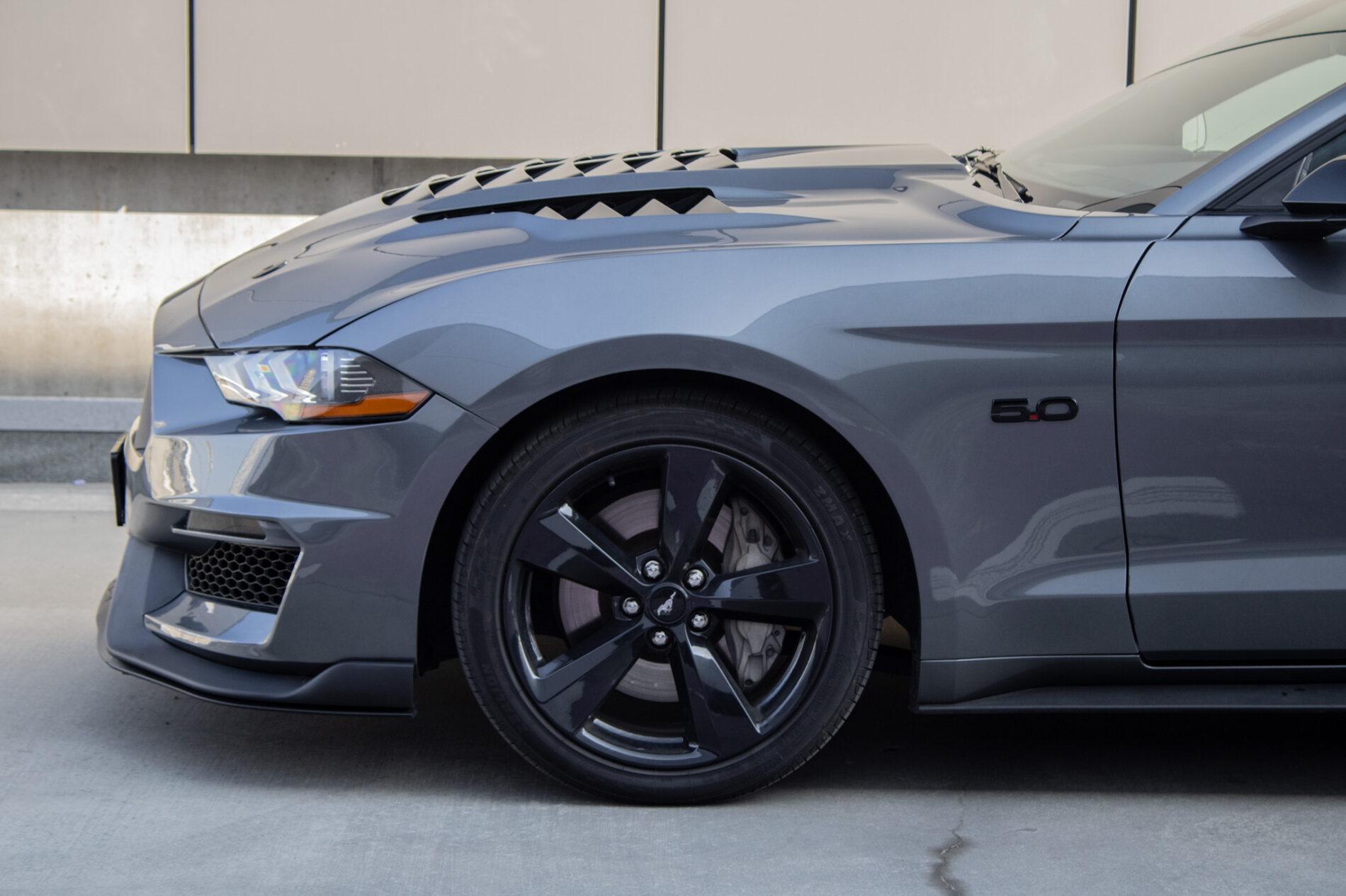 2022 Ford Mustang Mach 1, šedá kupé, 83 631 km