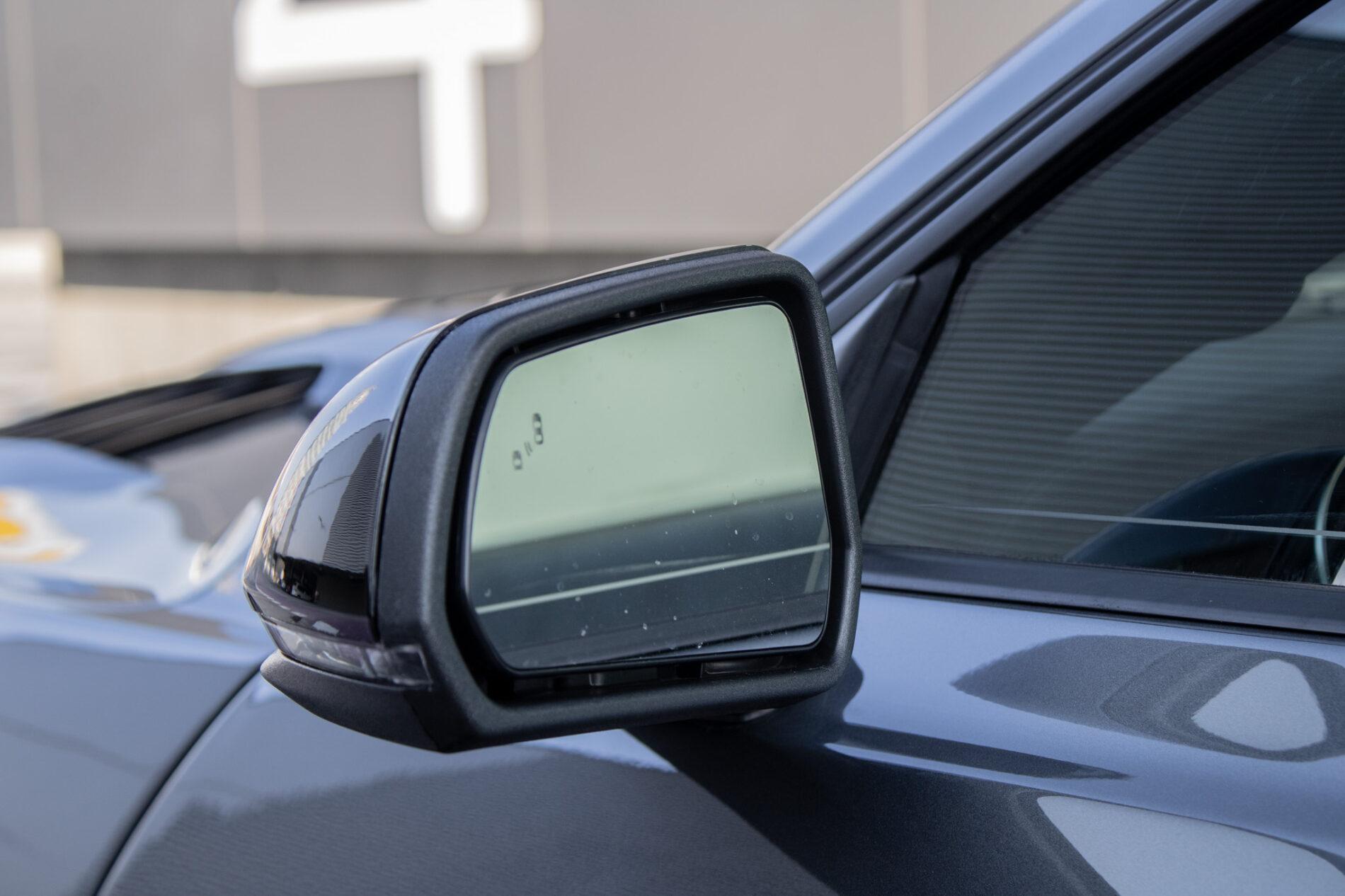 2022 Ford Mustang Mach 1, šedá kupé, 83 631 km