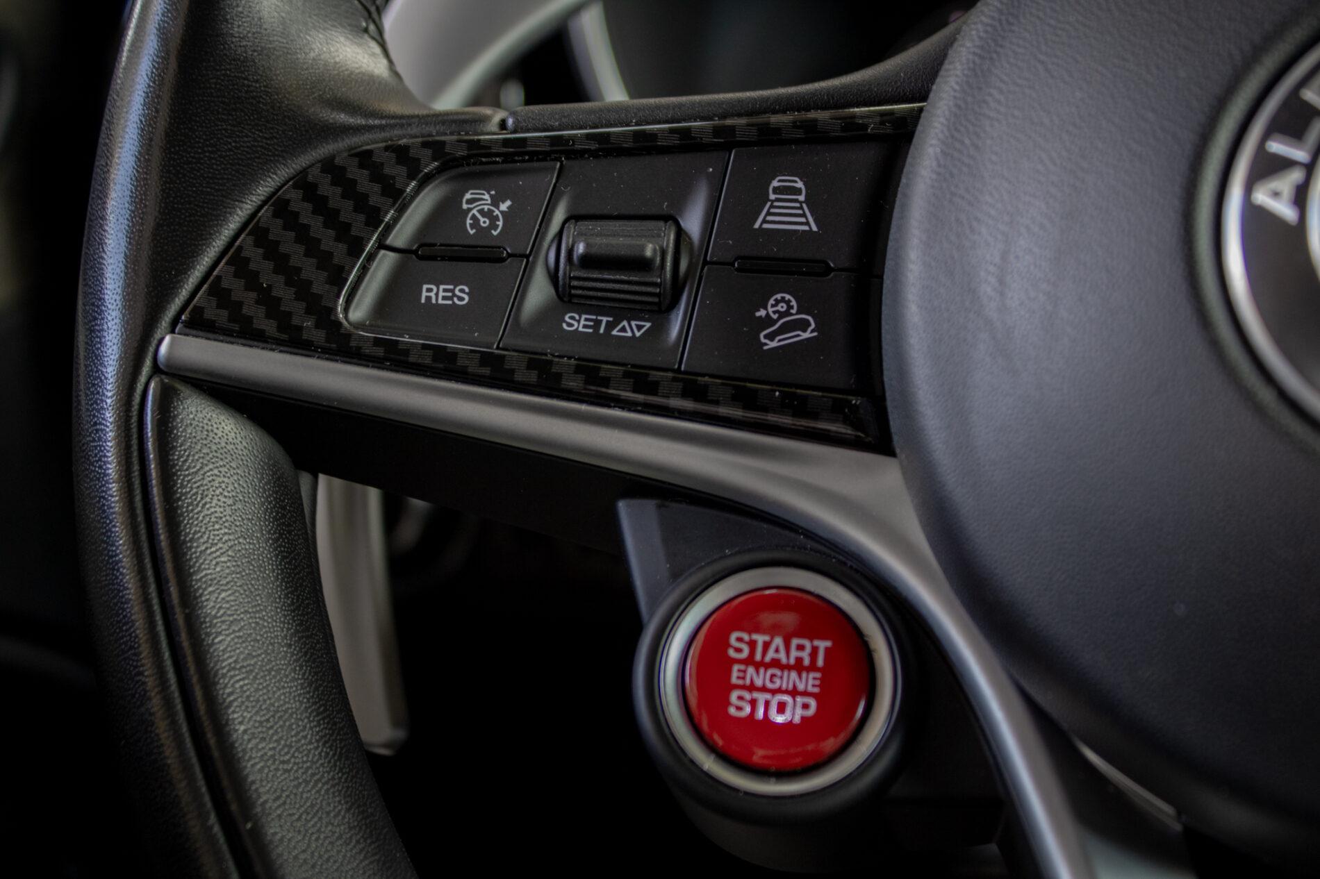 2019 Alfa Romeo Stelvio, šedá suv, 56 139 km