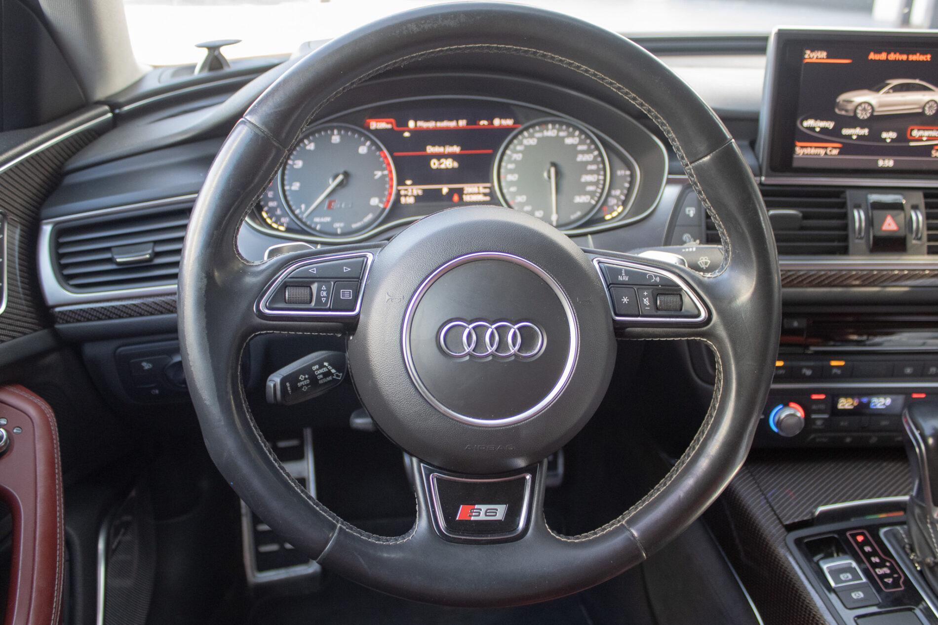 2015 AUDI S6, šedá sedan, 184 000 km
