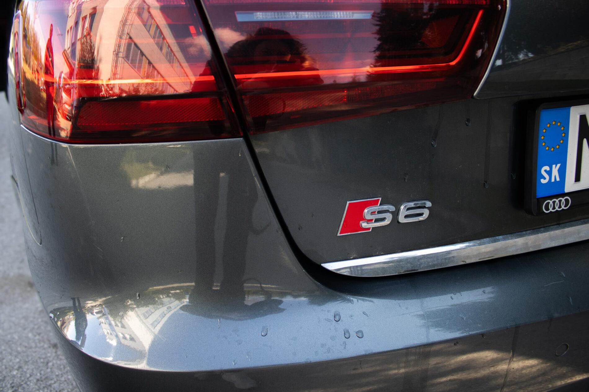 2015 AUDI S6, šedá sedan, 184 000 km