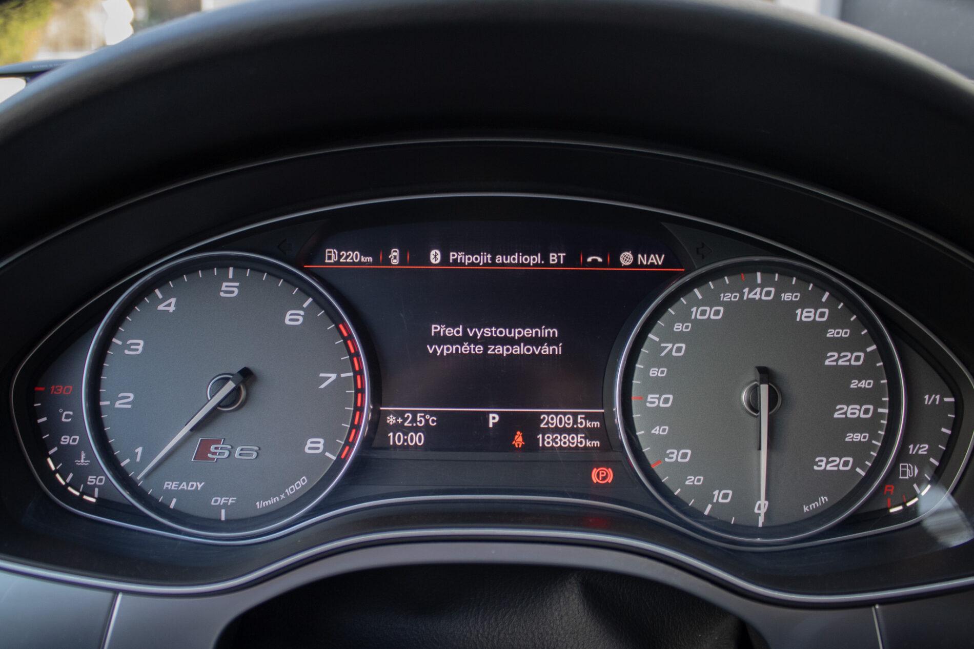 2015 AUDI S6, šedá sedan, 184 000 km