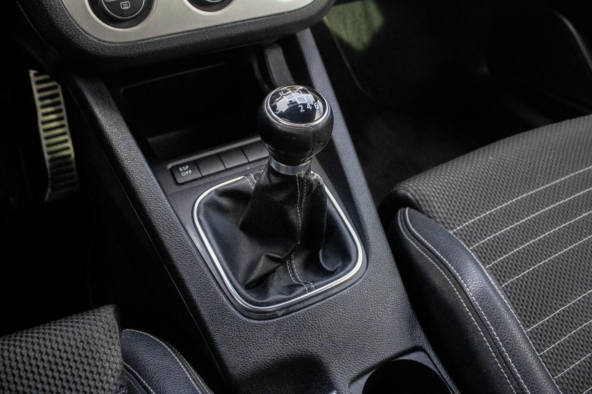 2008 Volkswagen Scirocco, černá kupé, 201 883 km