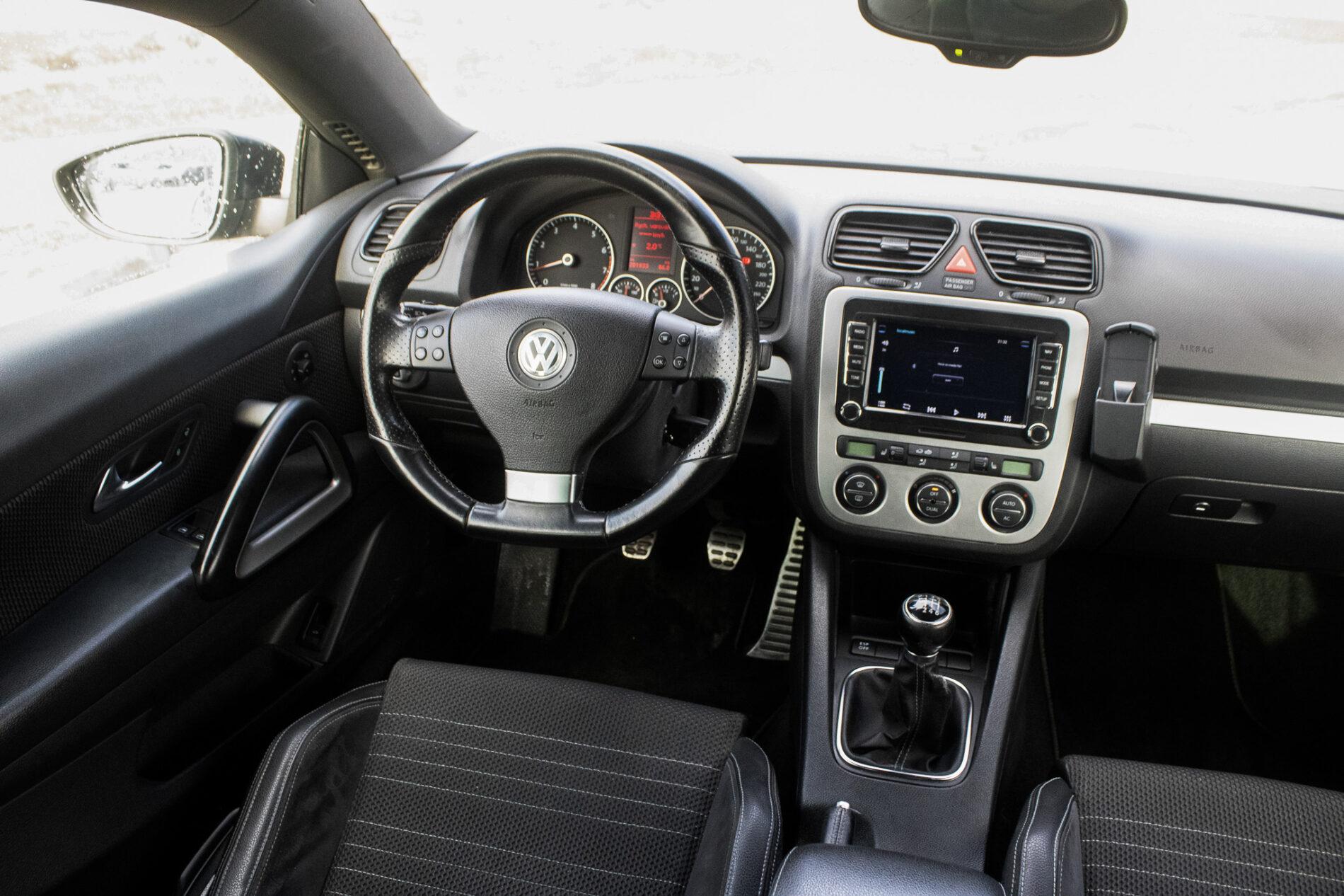 2008 Volkswagen Scirocco, černá kupé, 201 883 km