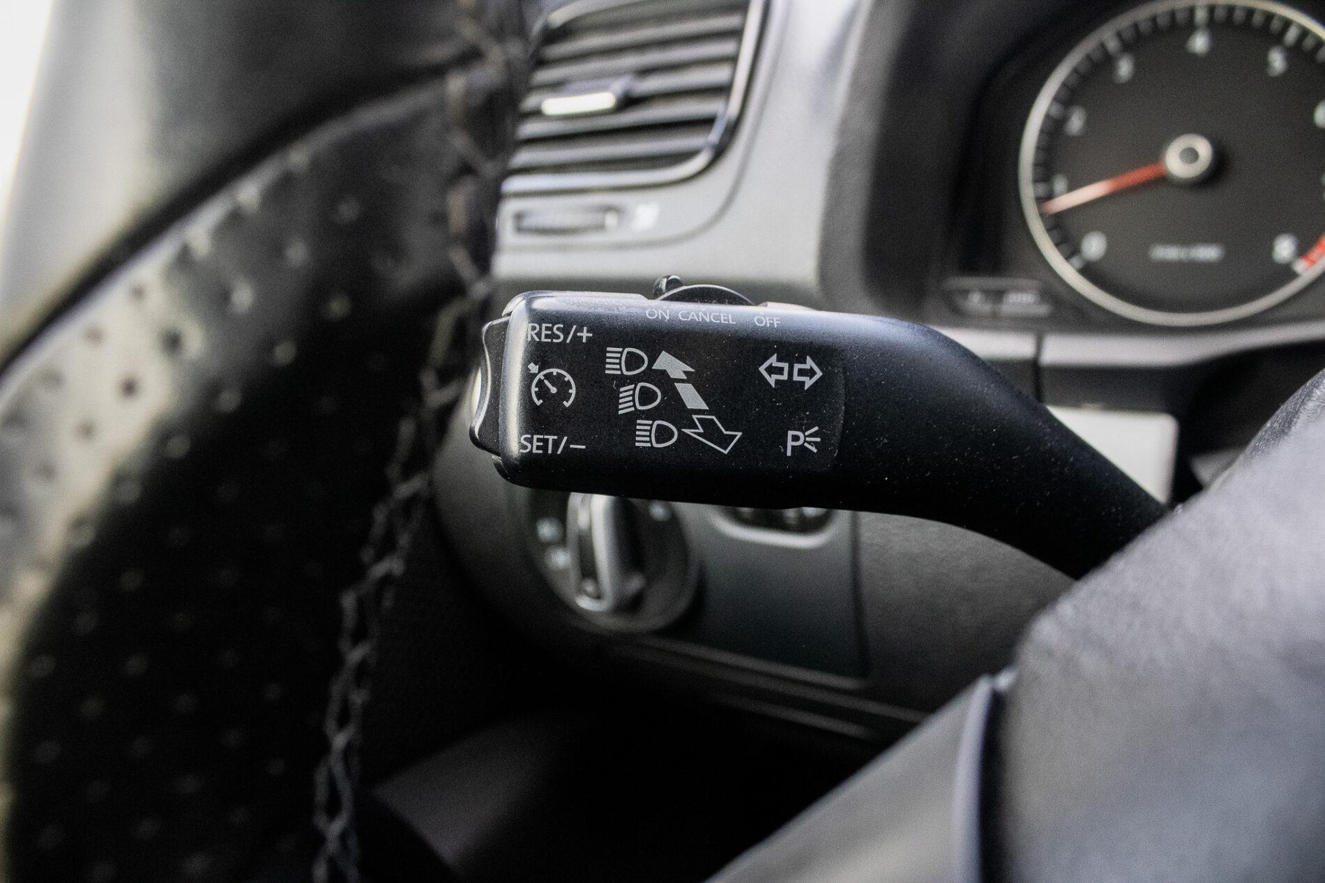 2008 Volkswagen Scirocco, černá kupé, 201 883 km