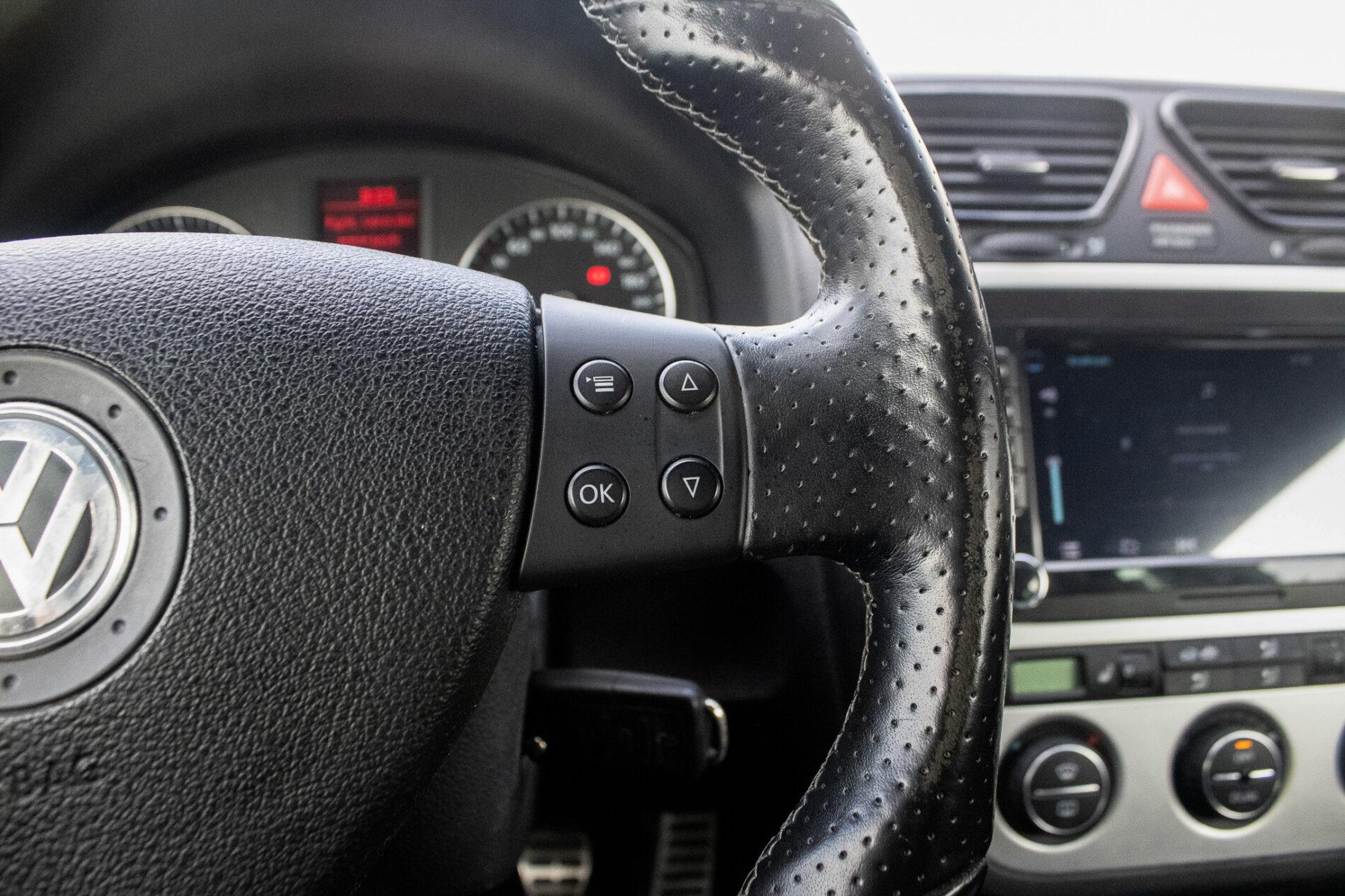 2008 Volkswagen Scirocco, černá kupé, 201 883 km