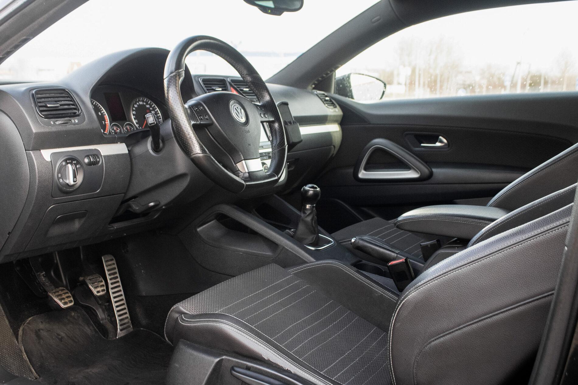 2008 Volkswagen Scirocco, černá kupé, 201 883 km