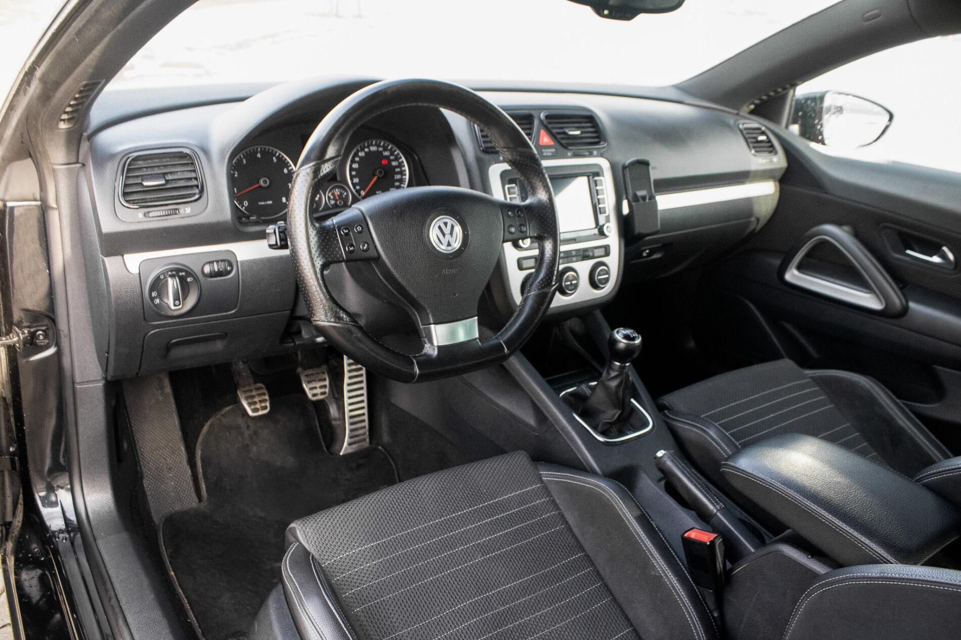 2008 Volkswagen Scirocco, černá kupé, 201 883 km