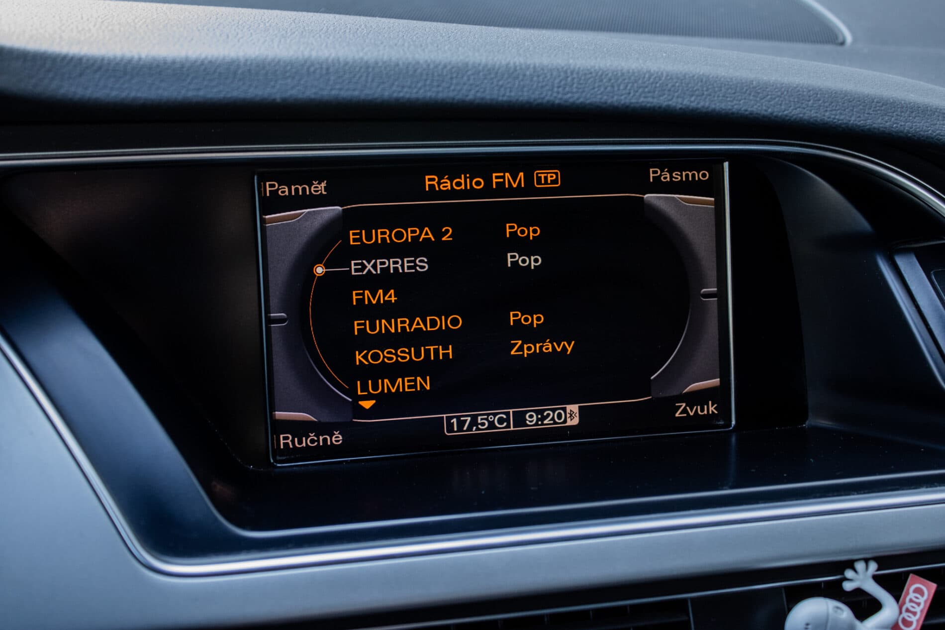 2011 AUDI A5, šedá kupé, 244 879 km