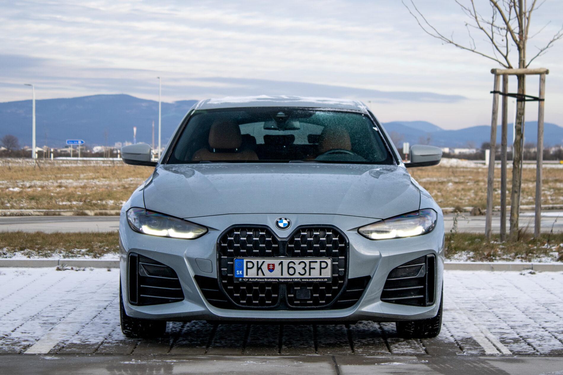 2022 BMW 430i, šedá kupé, 82 471 km