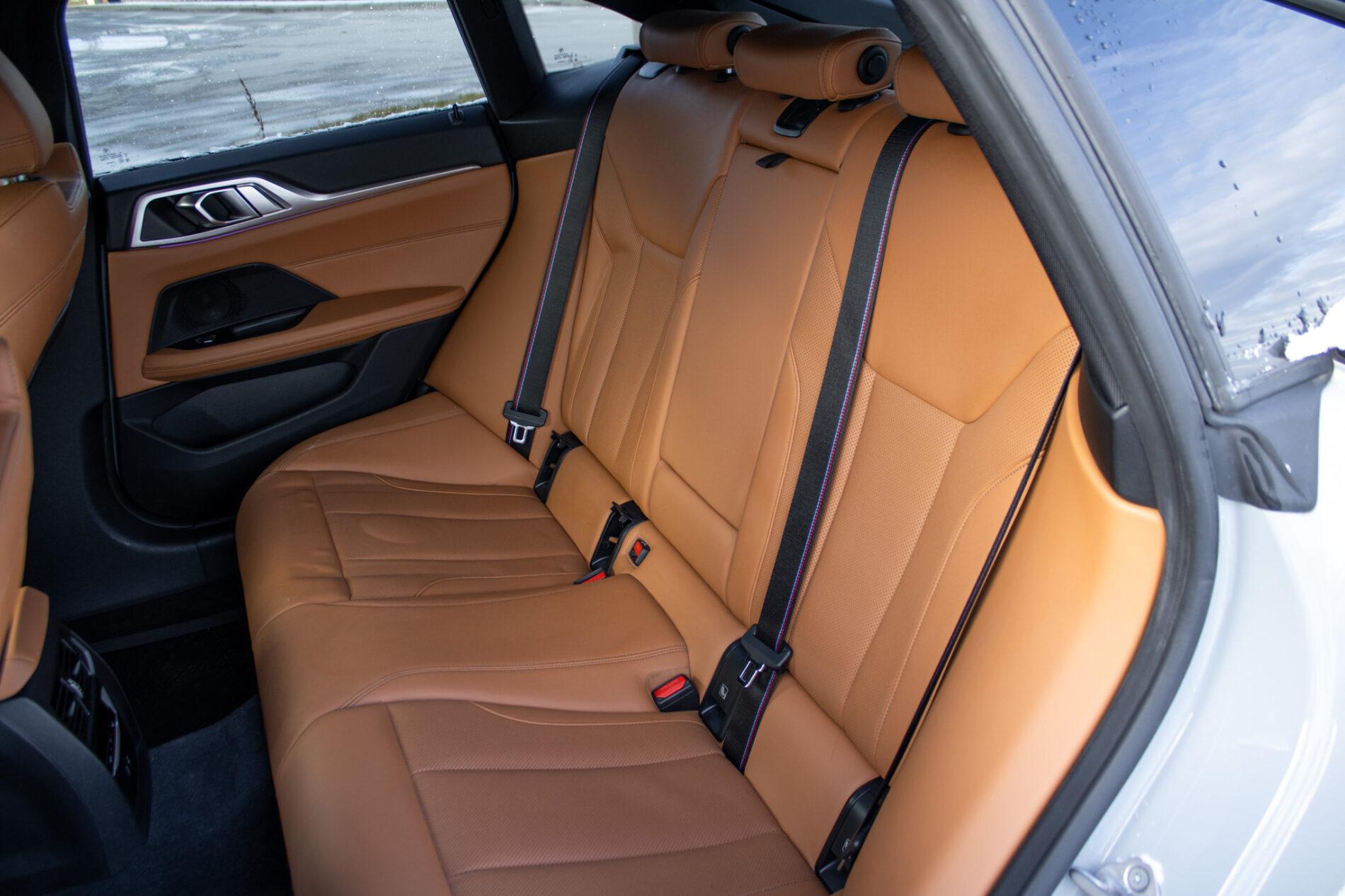 2022 BMW 430i, šedá kupé, 82 471 km