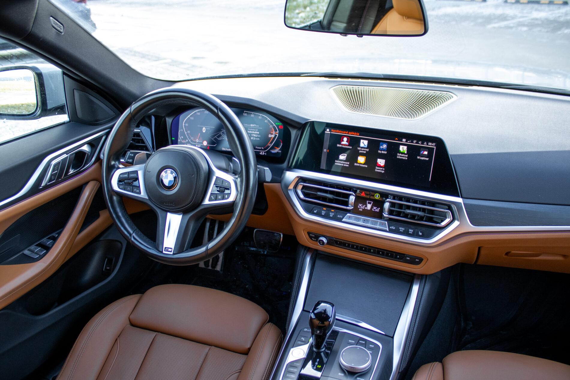 2022 BMW 430i, šedá kupé, 82 471 km