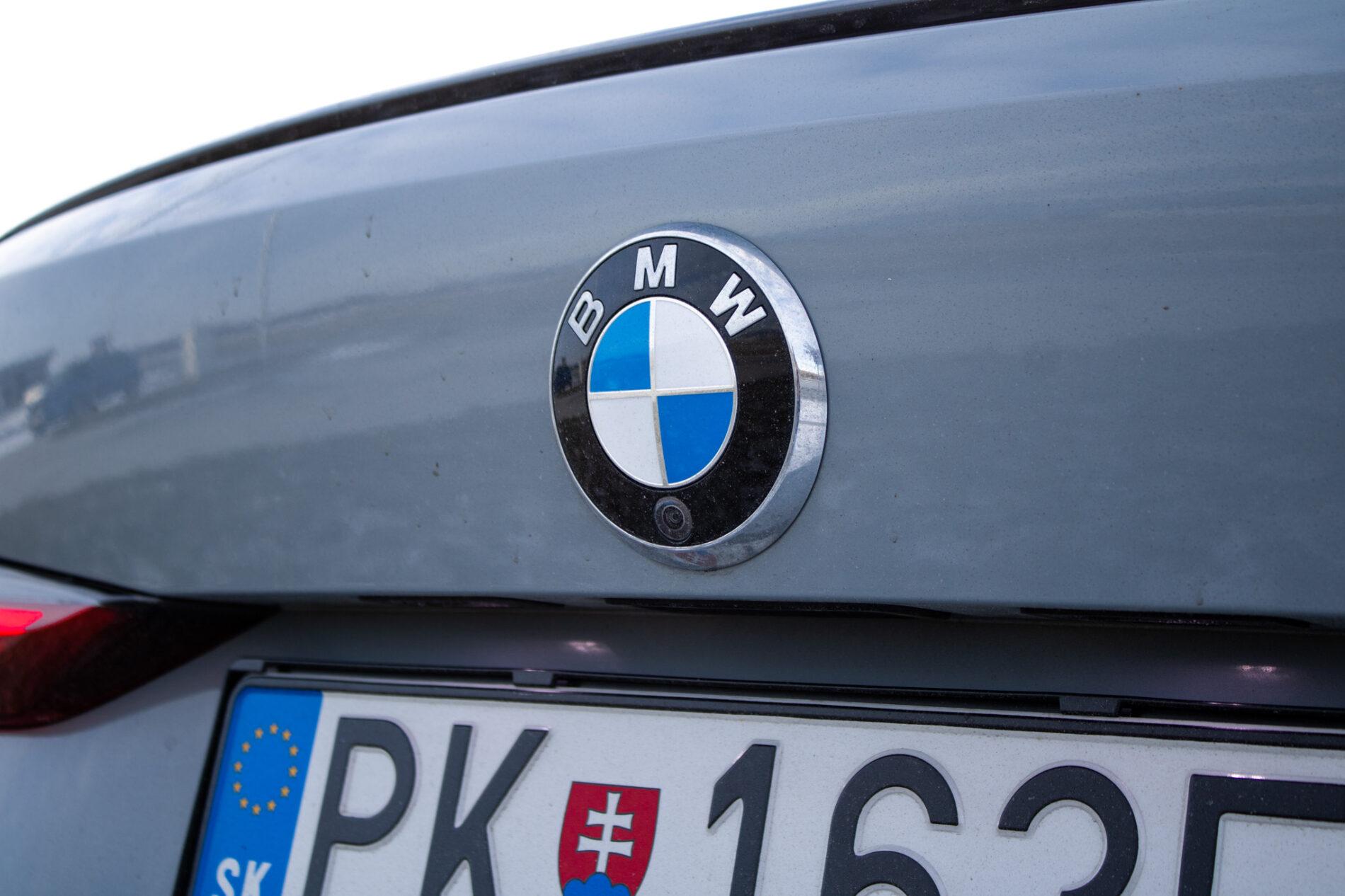 2022 BMW 430i, šedá kupé, 82 471 km