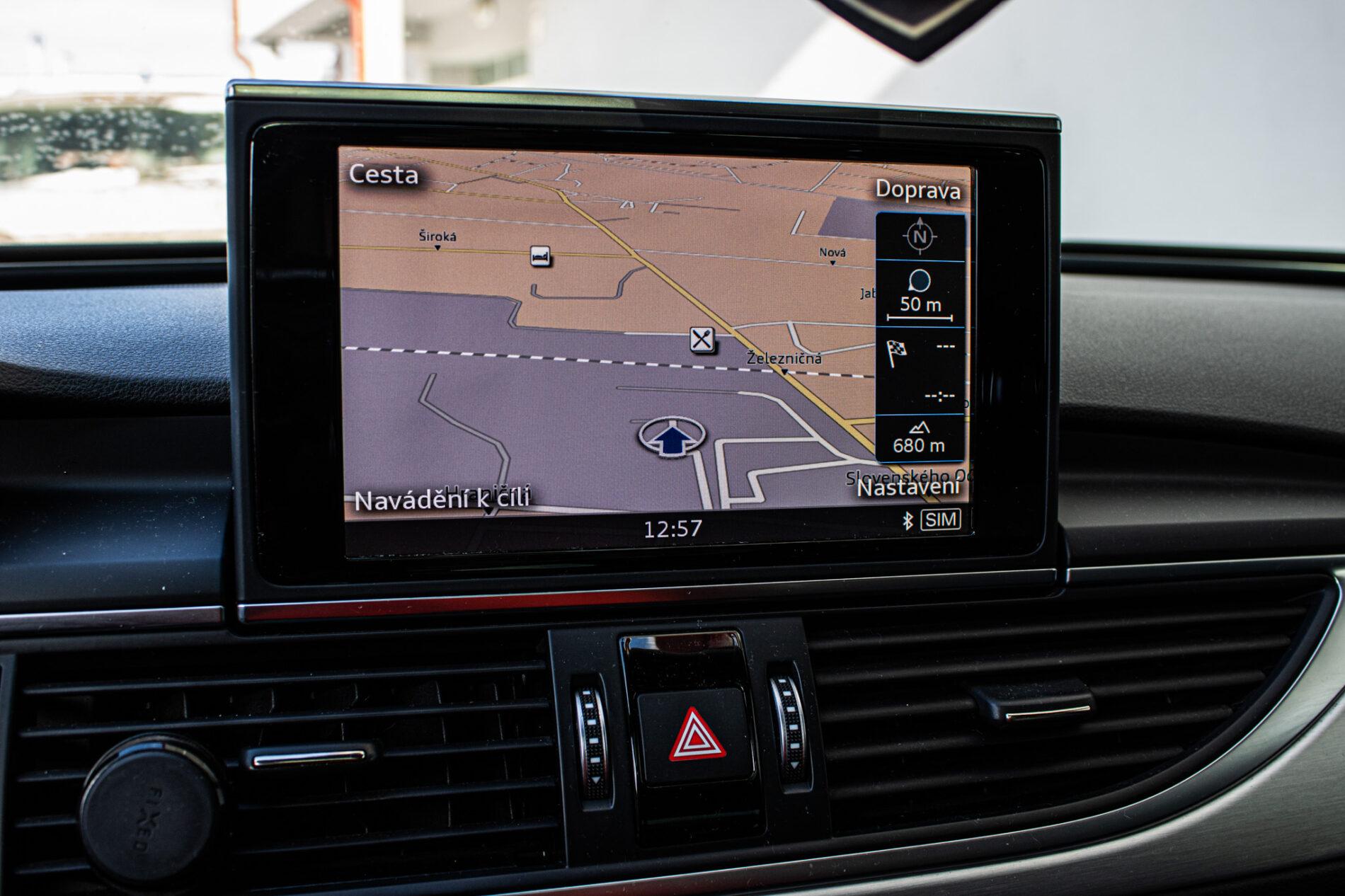 2015 AUDI A6, modrá kombi, 246 277 km