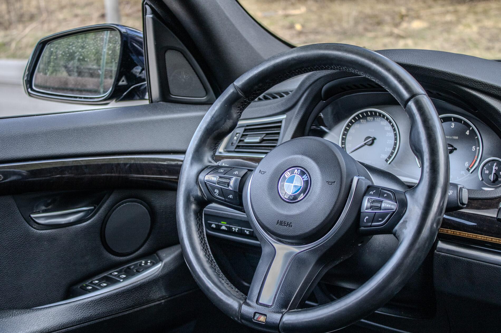 2016 BMW 530d, černá, 258 656 km